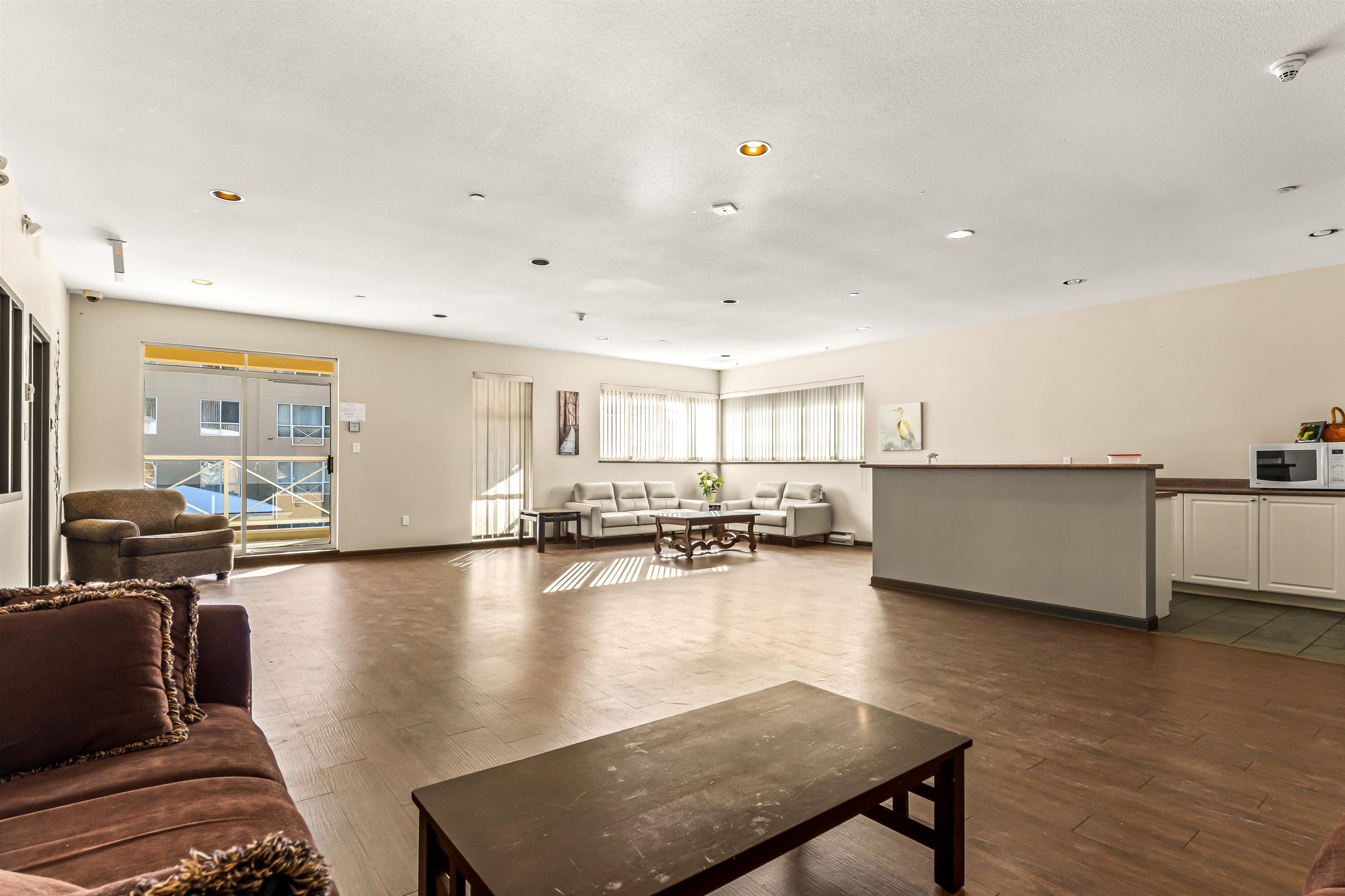 122 2551 PARKVIEW LANE