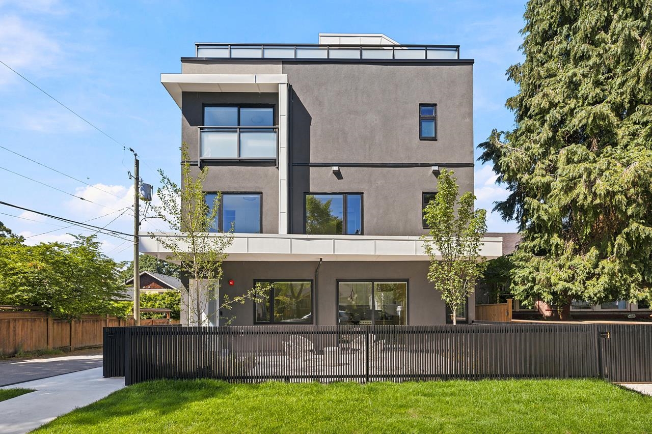 1 2511 KITCHENER STREET