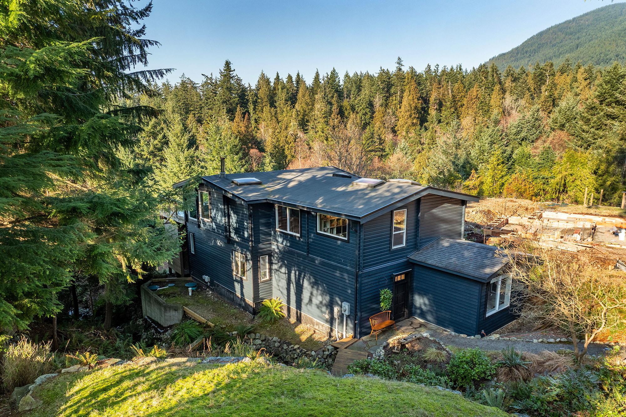 1608 WHITESAILS DRIVE