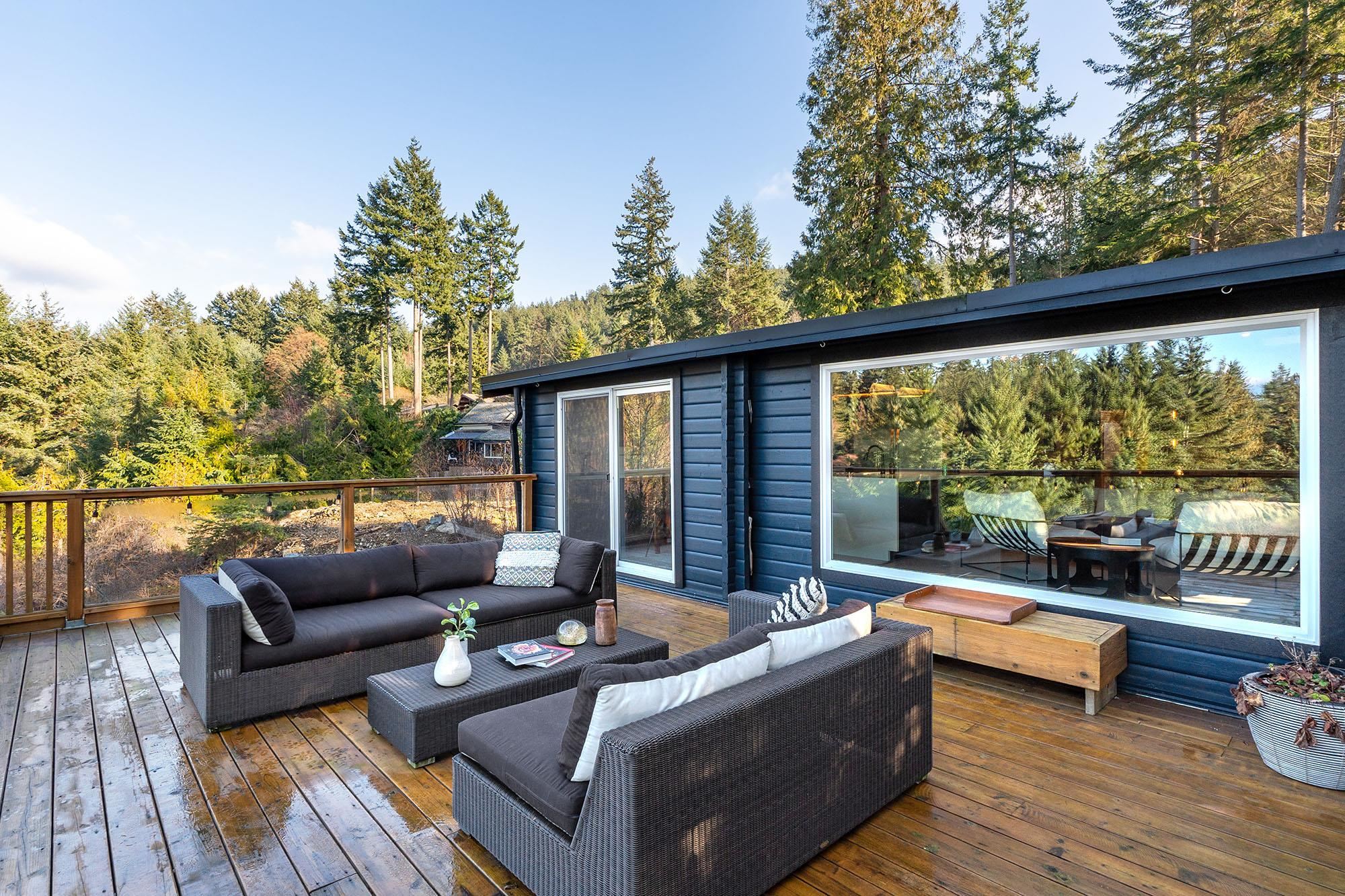 1608 WHITESAILS DRIVE