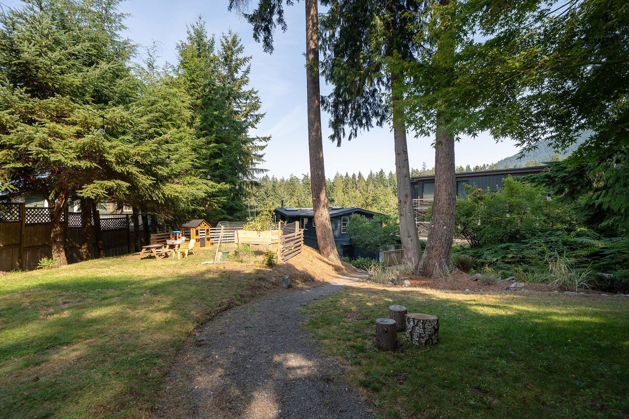 1608 WHITESAILS DRIVE