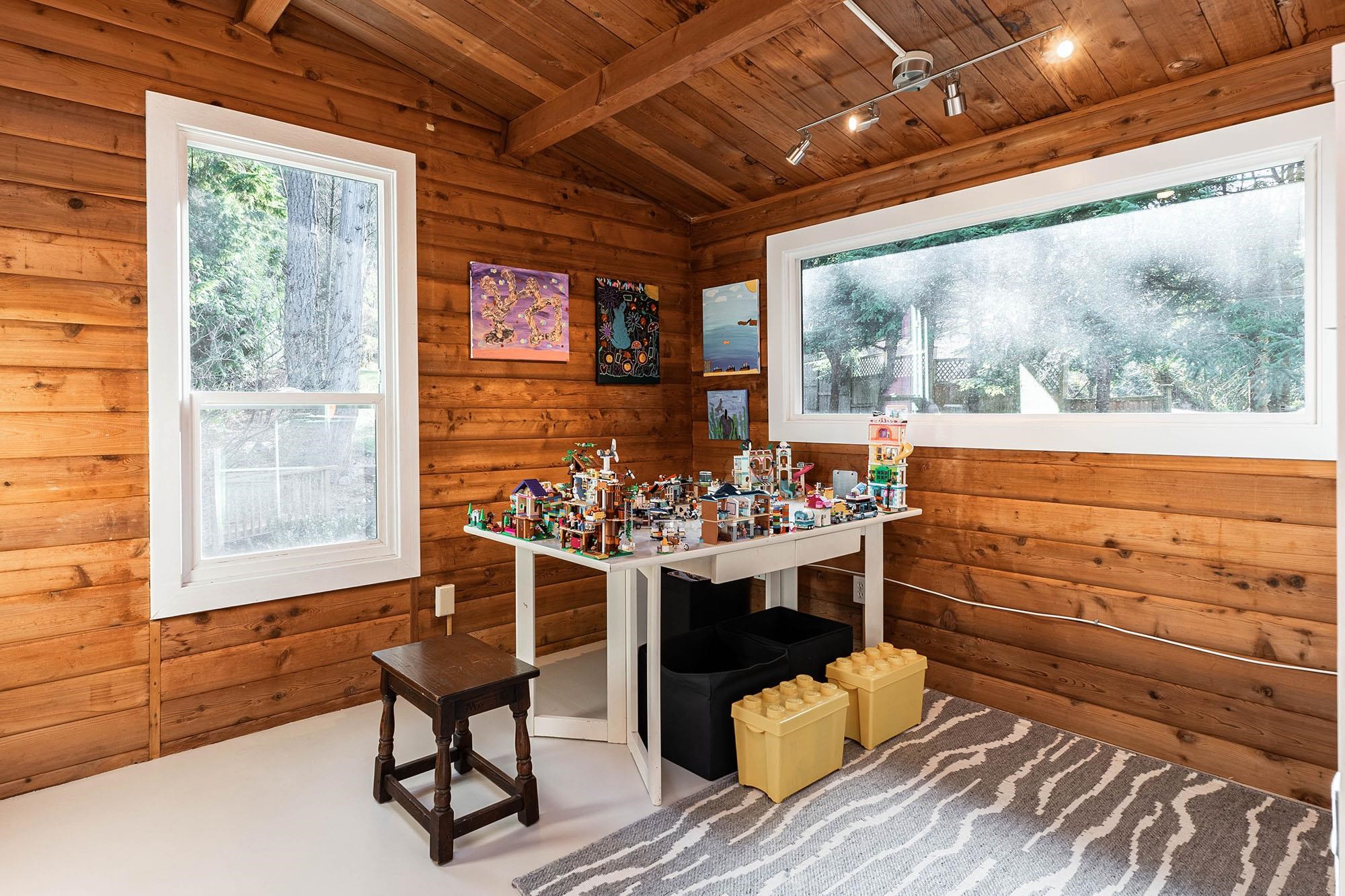 1608 WHITESAILS DRIVE