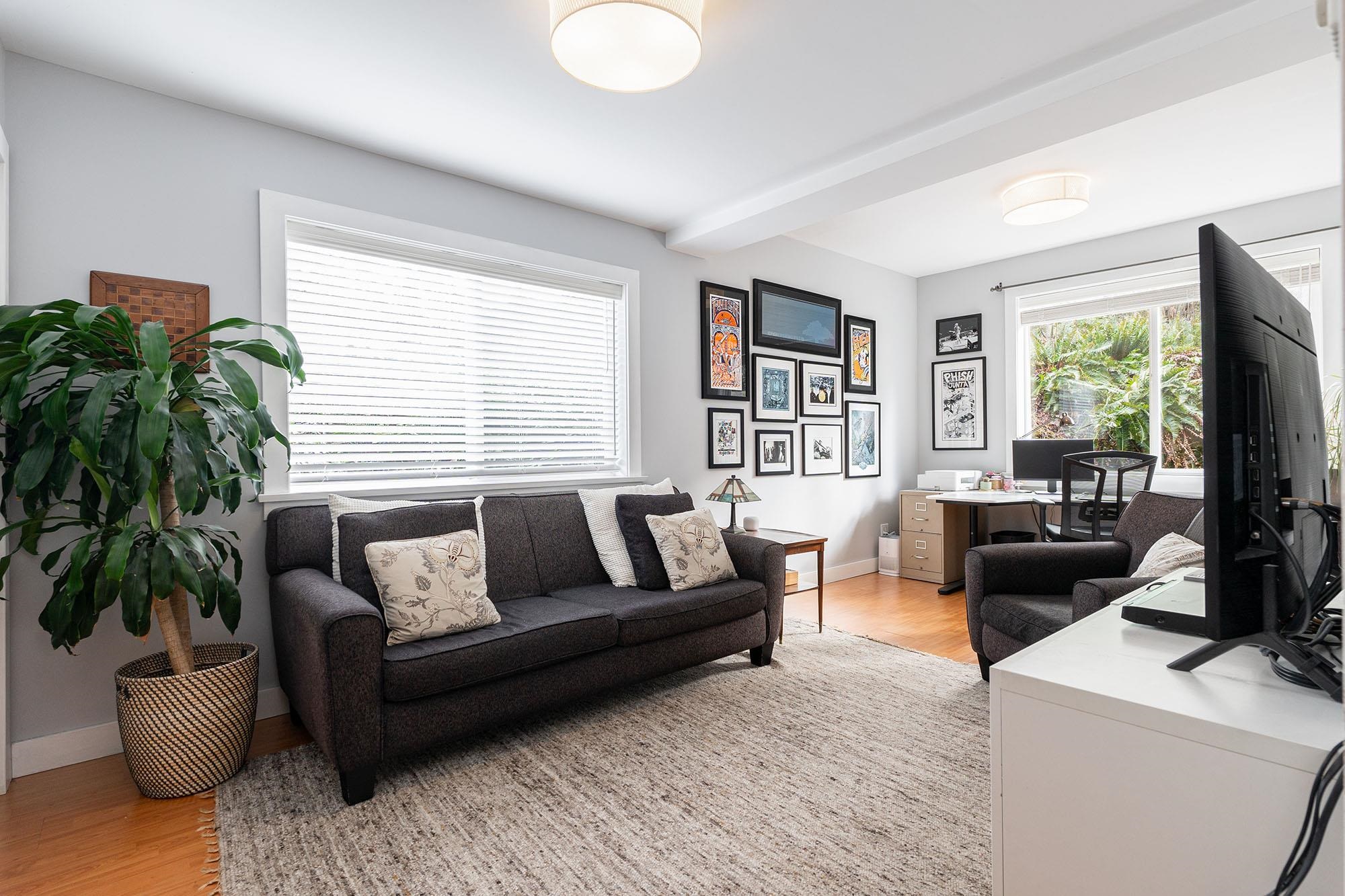 1608 WHITESAILS DRIVE