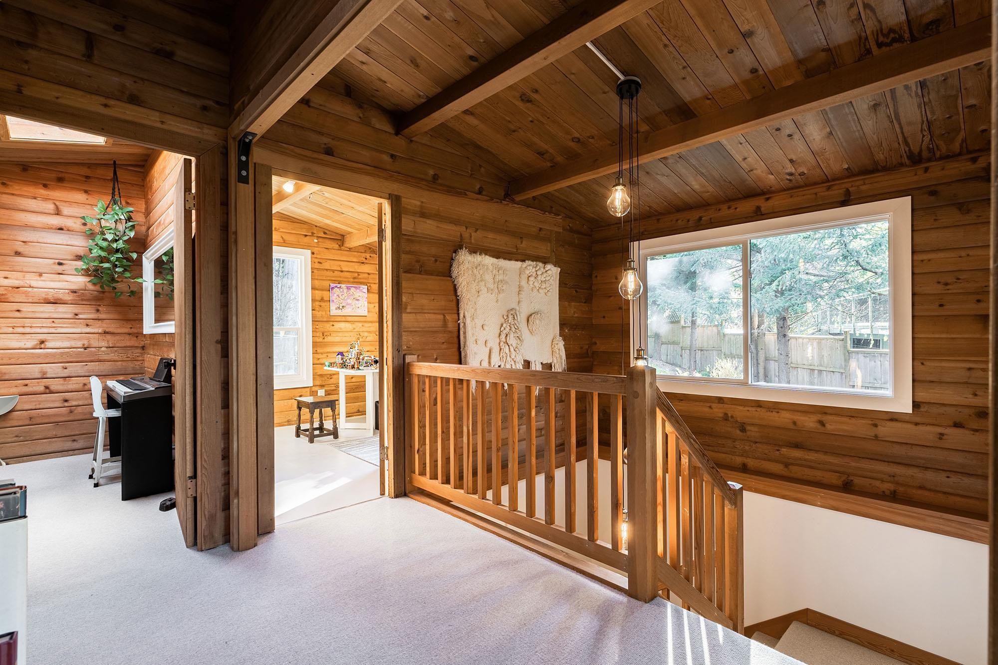 1608 WHITESAILS DRIVE