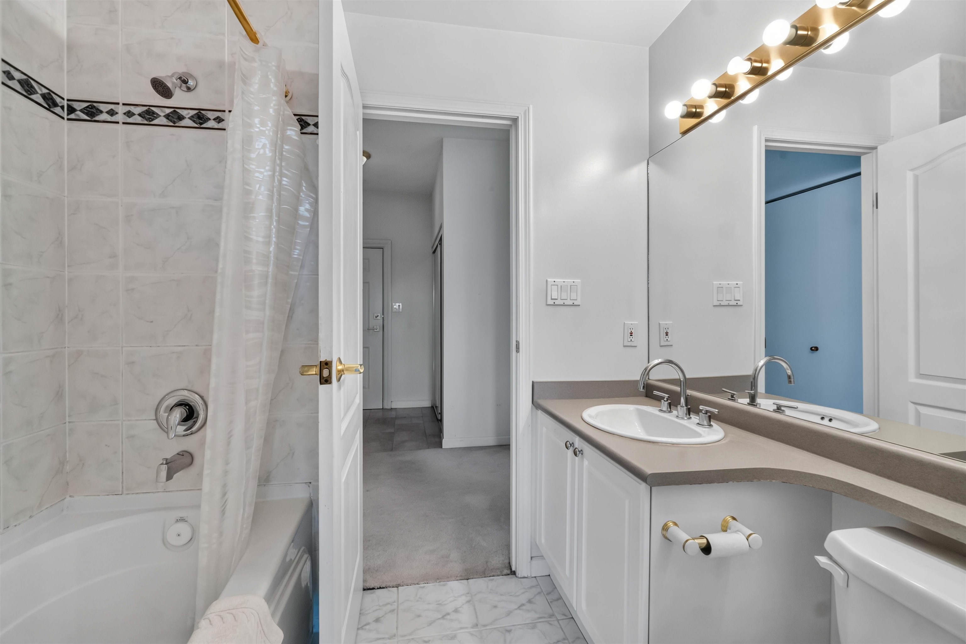 803 6838 STATION HILL DRIVE