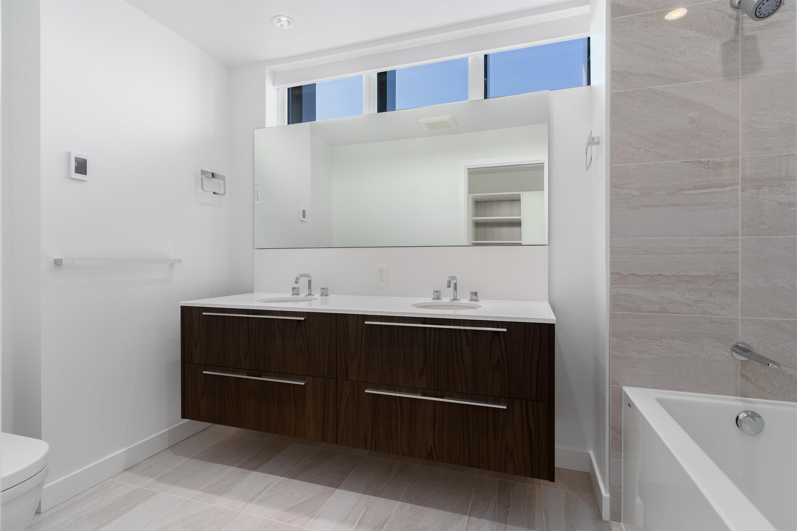 1205 6622 PEARSON WAY