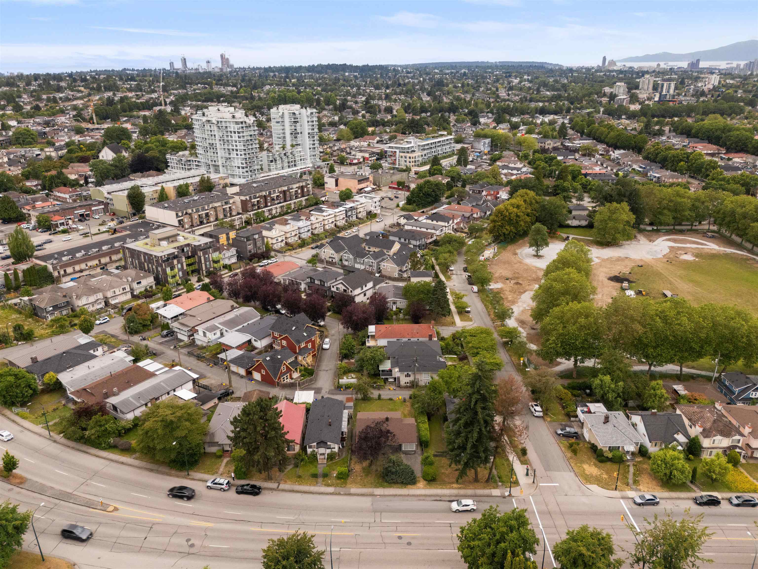 4561 NANAIMO STREET