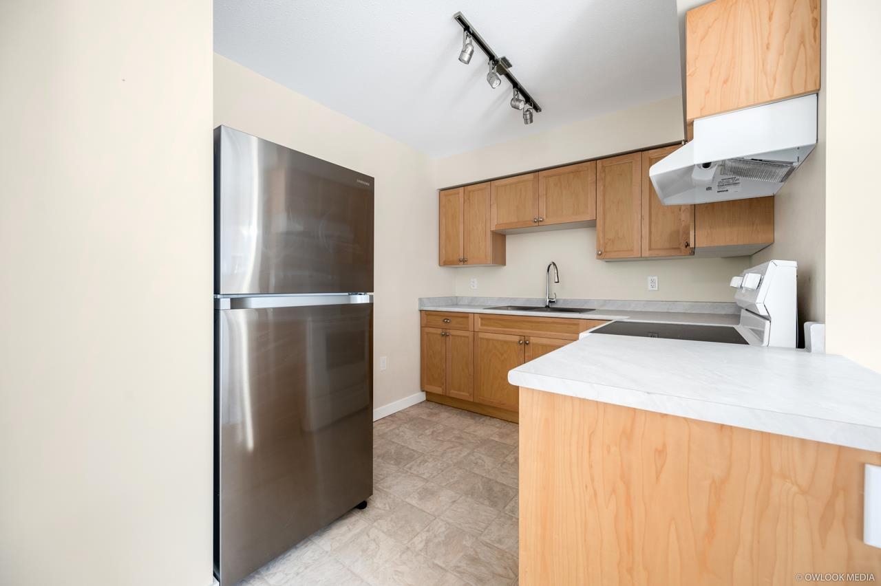 103 14881 MARINE DRIVE DRIVE