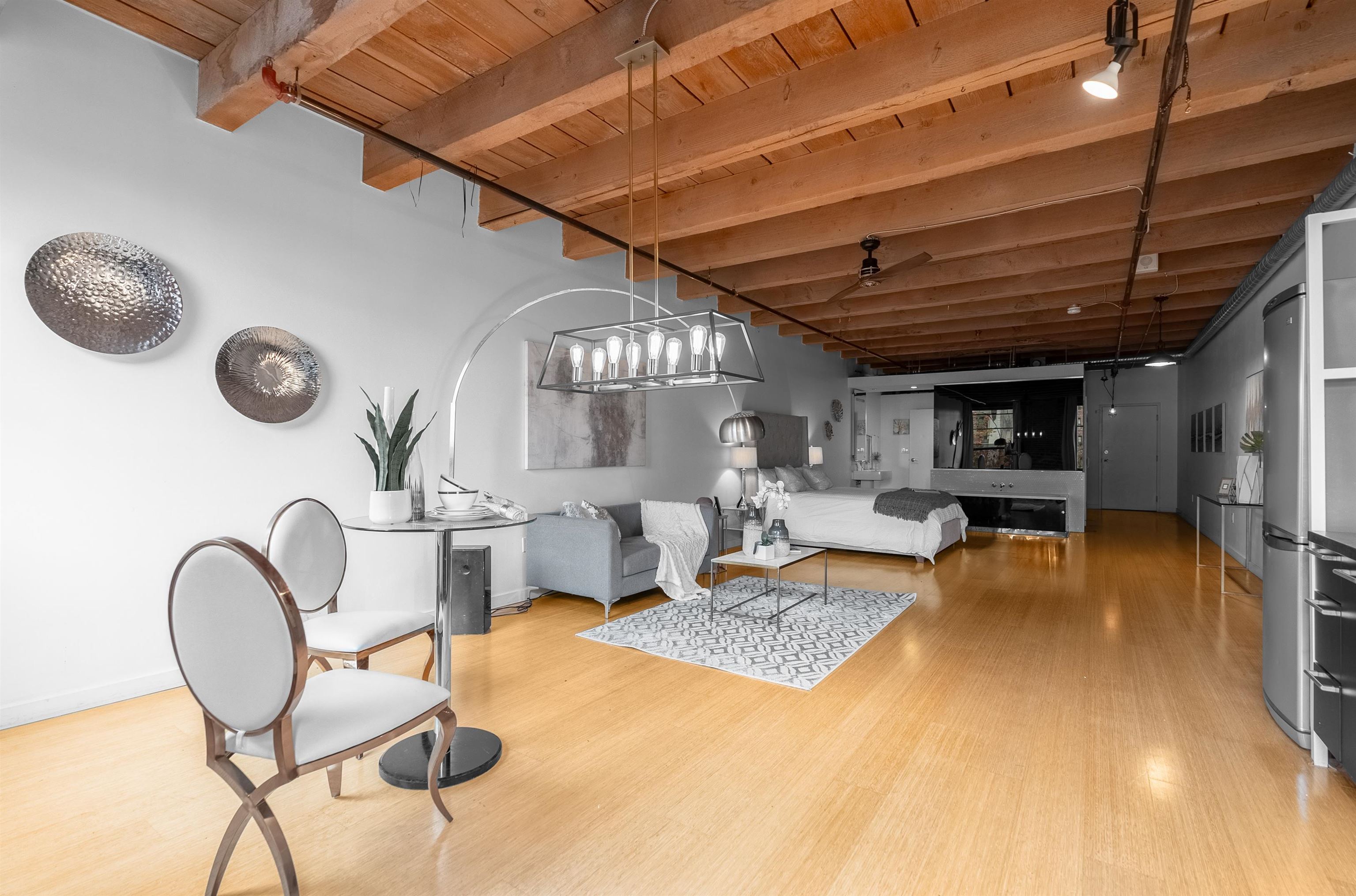 315 55 E CORDOVA STREET