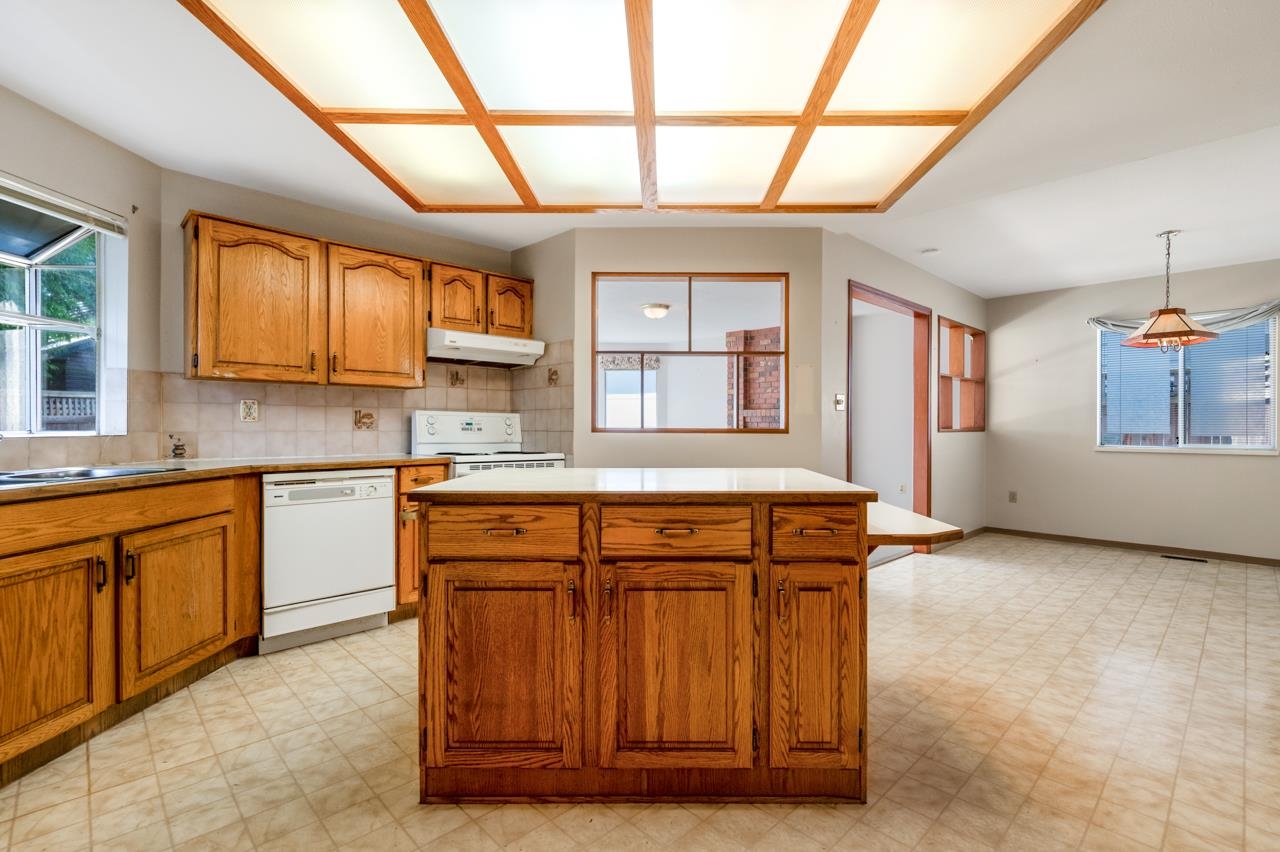 5811 PEARL COURT