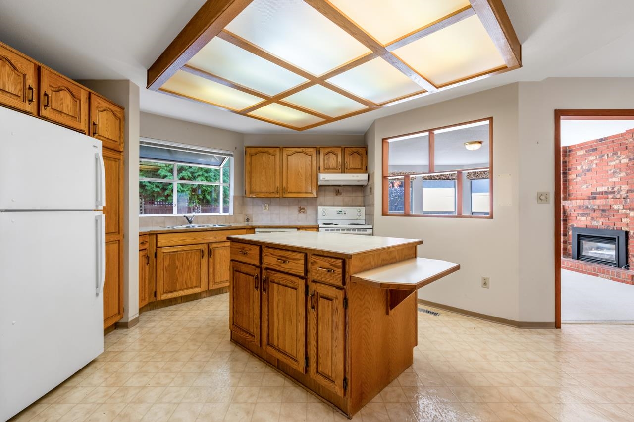 5811 PEARL COURT