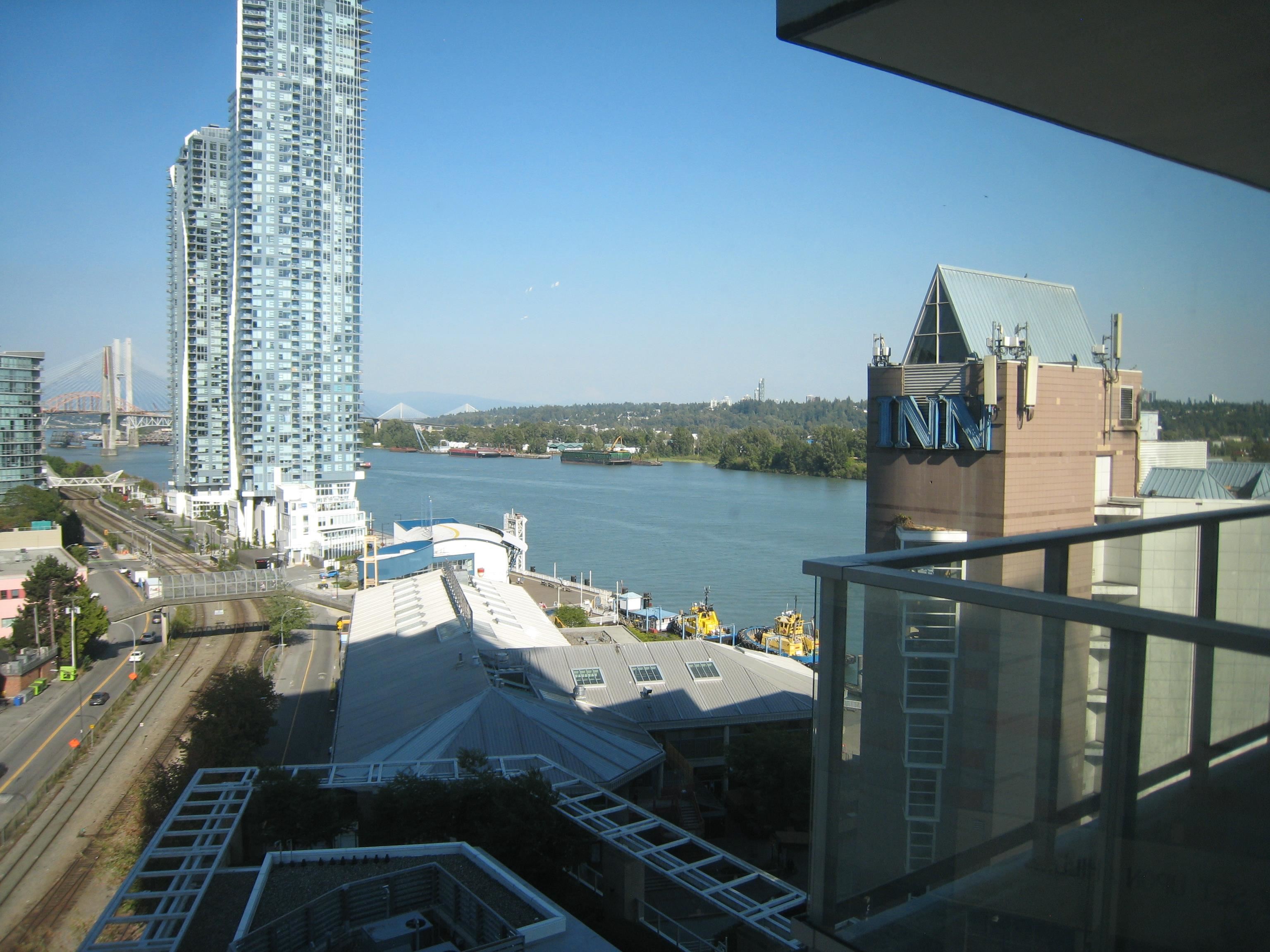 1312 908 QUAYSIDE DRIVE