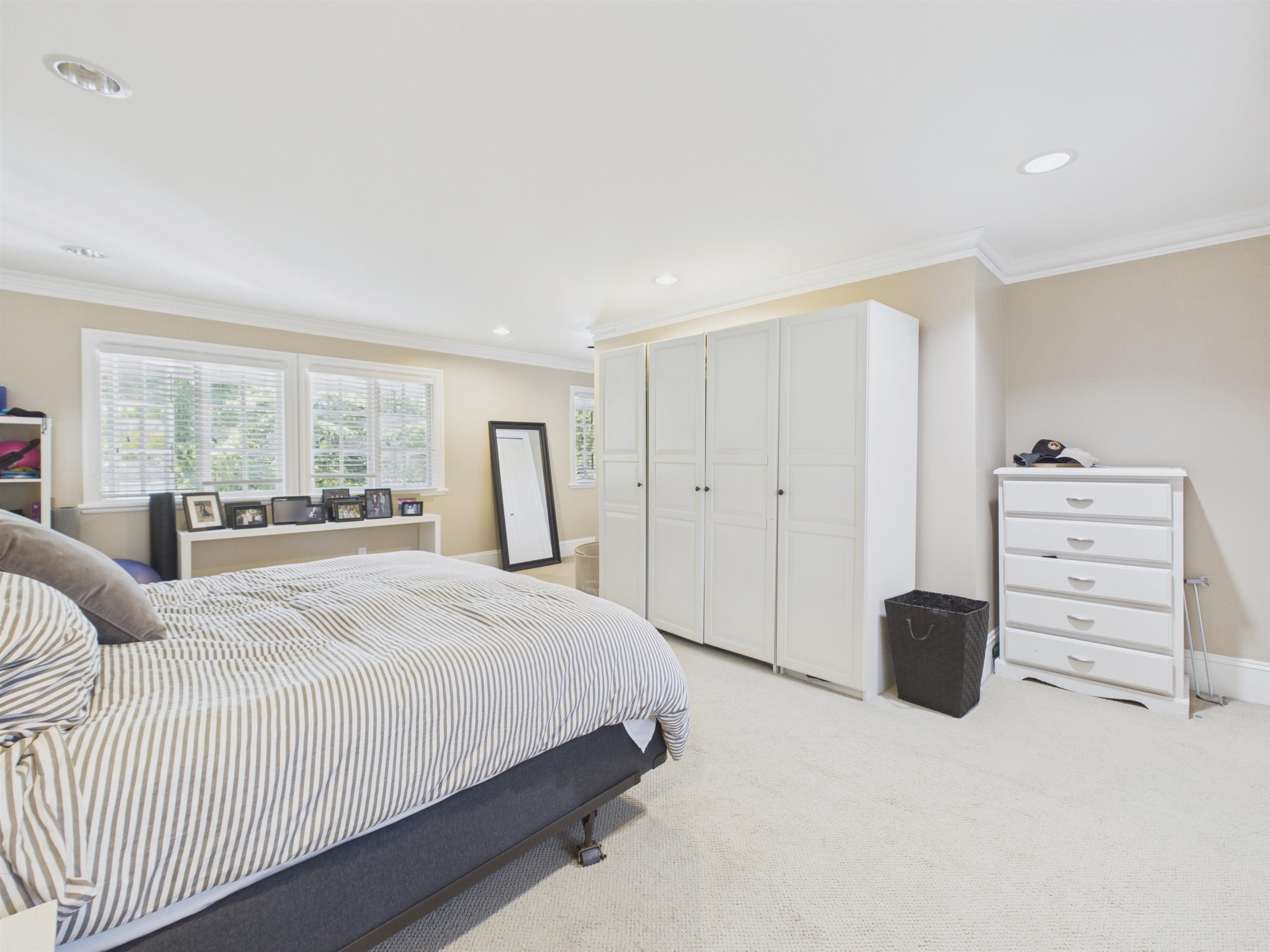 5649 ANGUS DRIVE