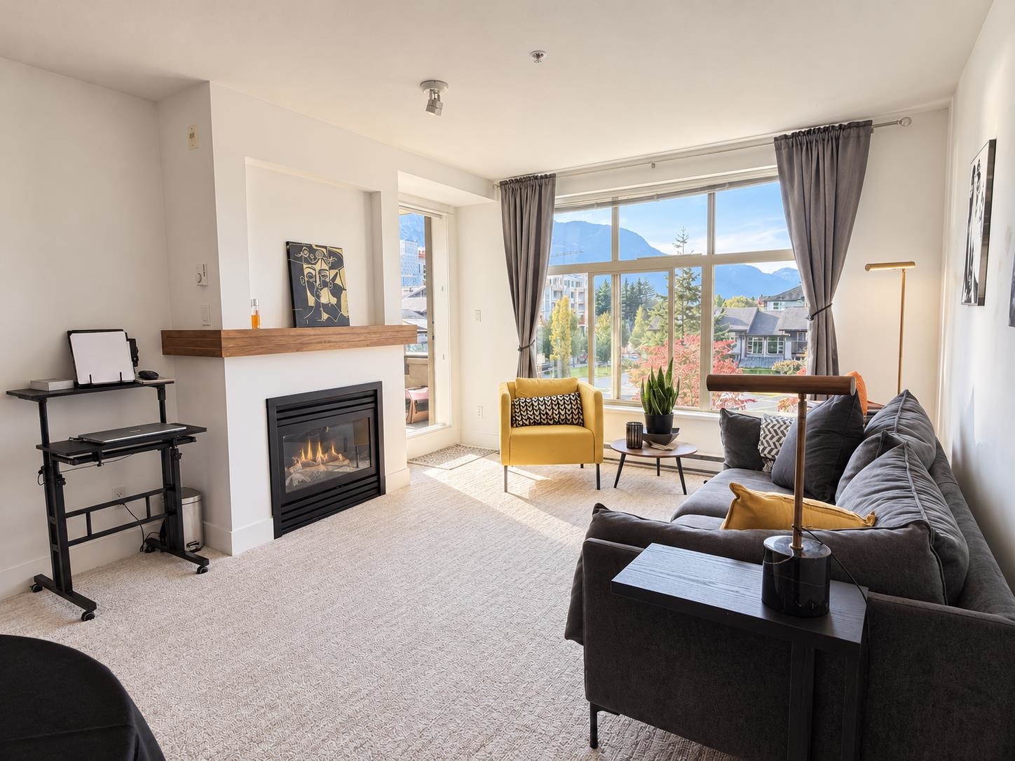 318 1211 VILLAGE GREEN WAY