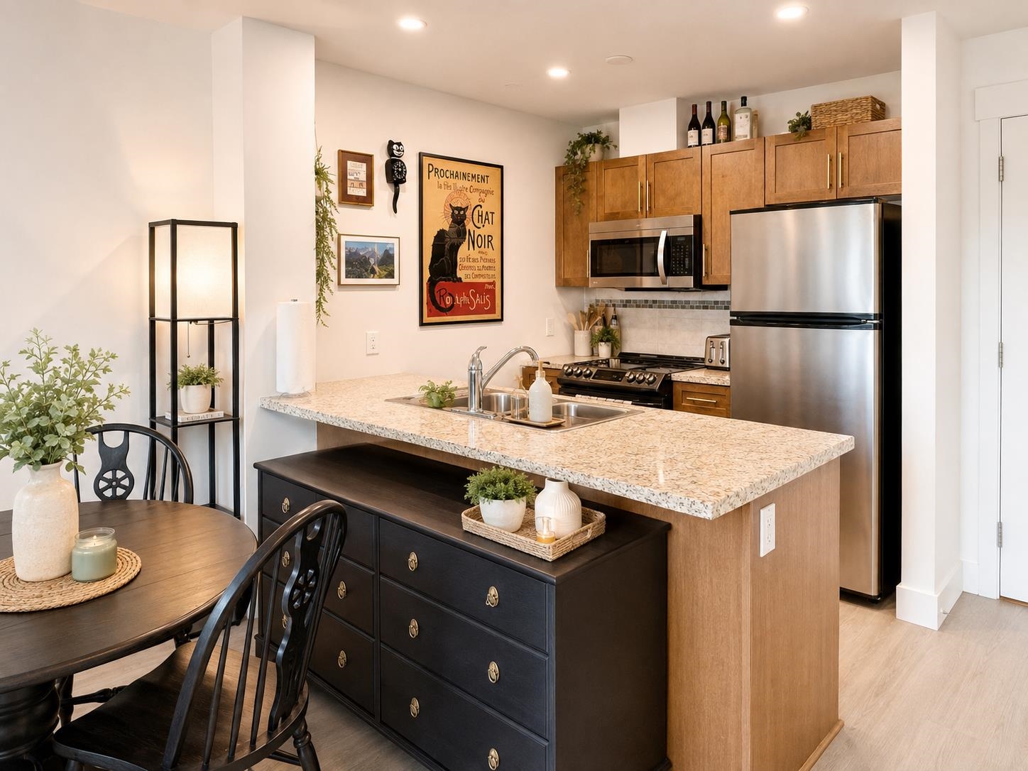 318 1211 VILLAGE GREEN WAY
