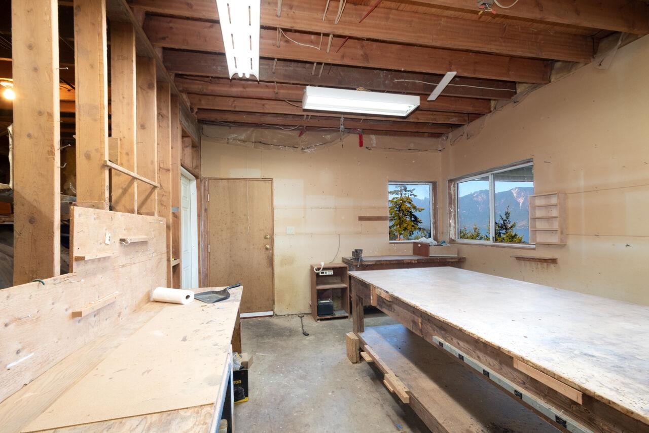 671 TAYLOR ROAD