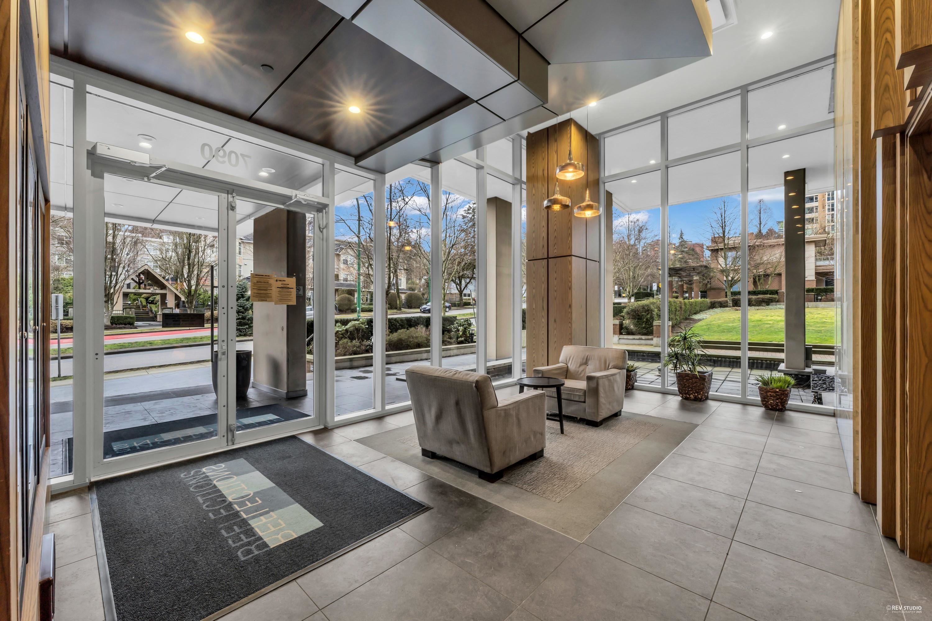 2308 7090 EDMONDS STREET