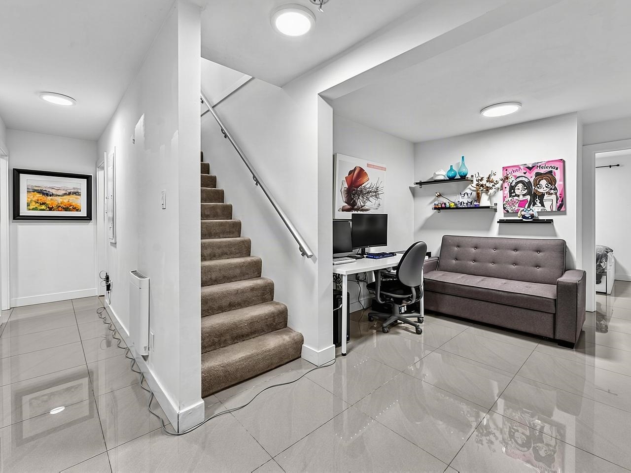 31 2216 FOLKESTONE WAY