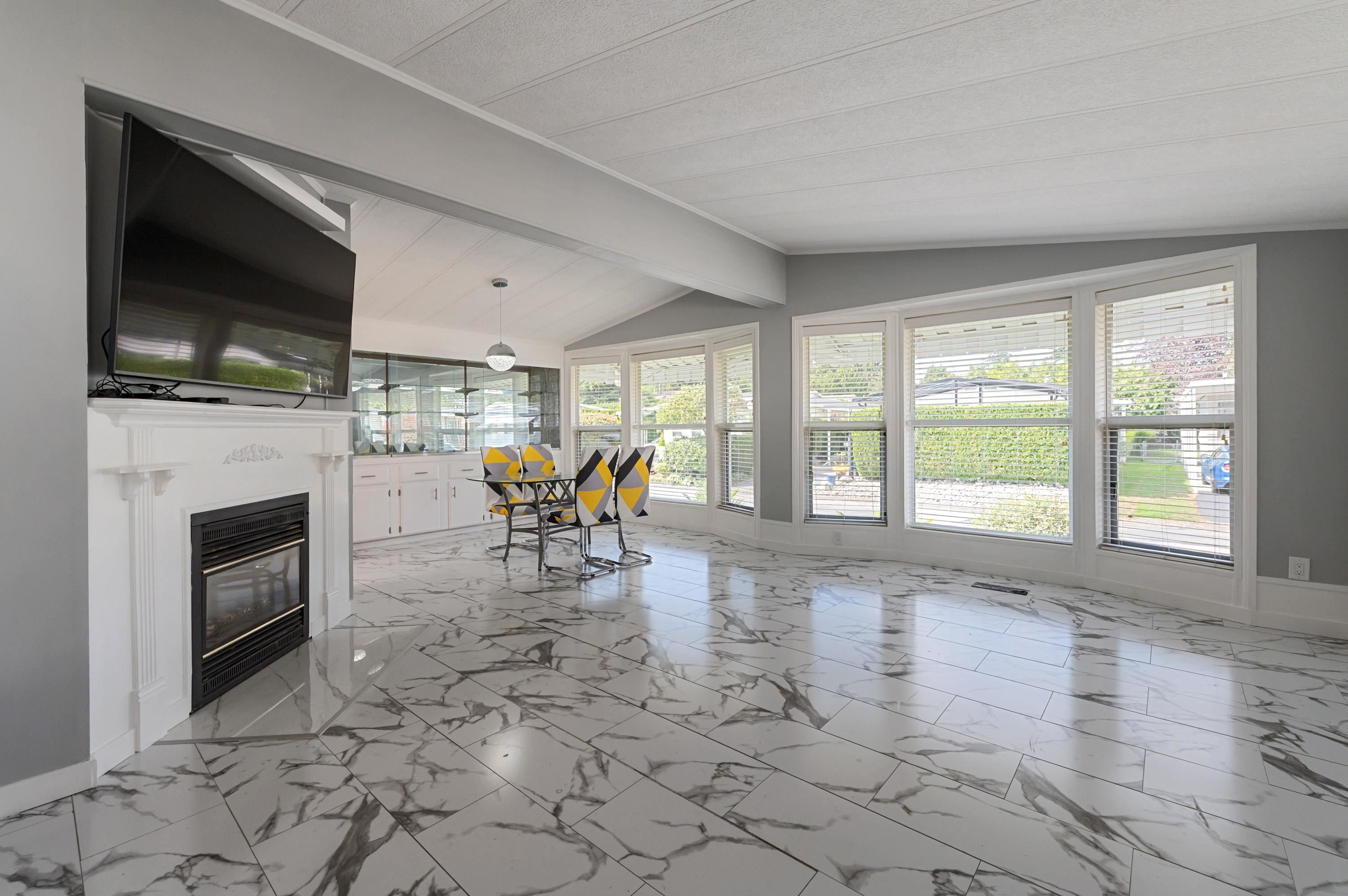 89 2303 CRANLEY DRIVE