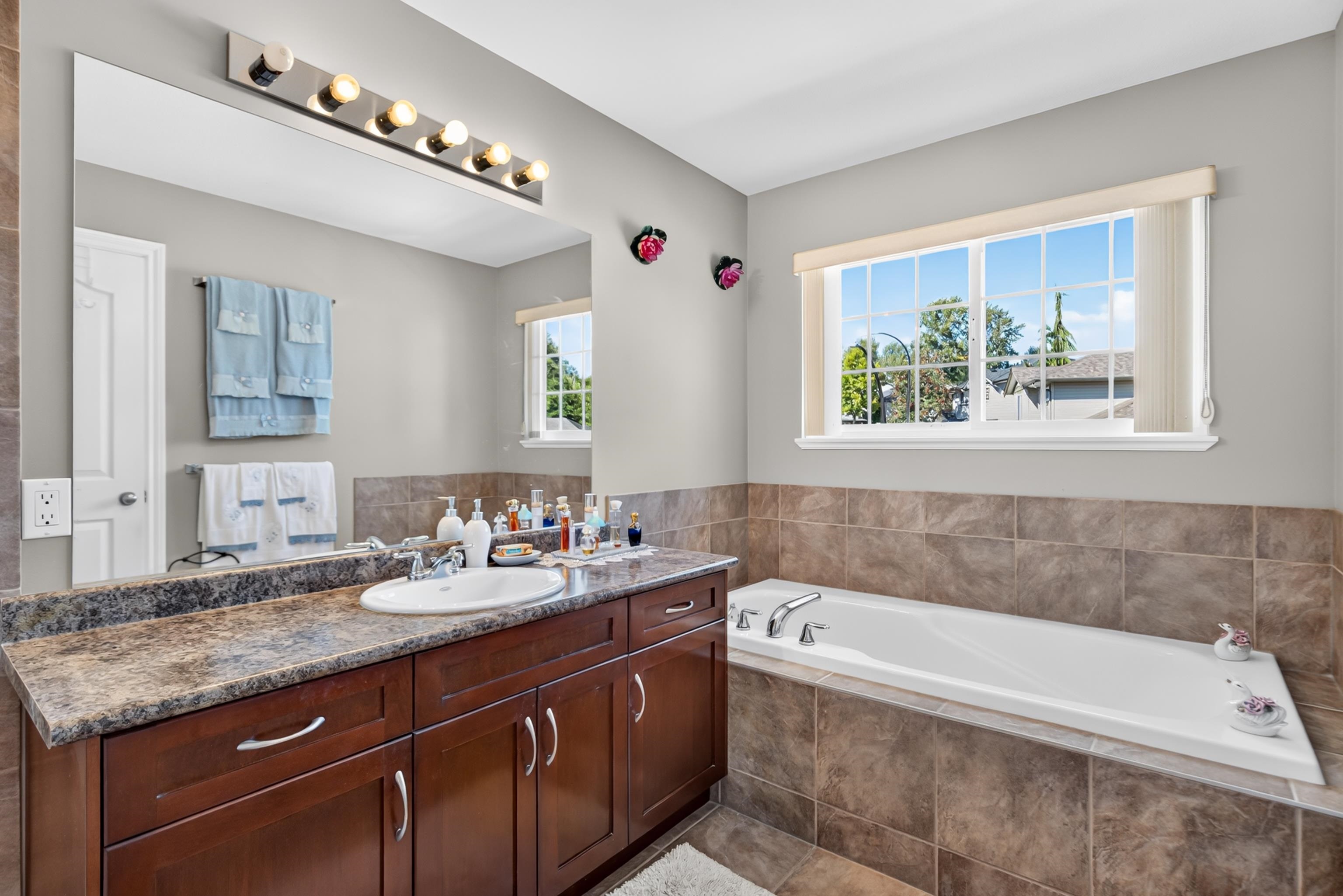 11785 GILLAND LOOP