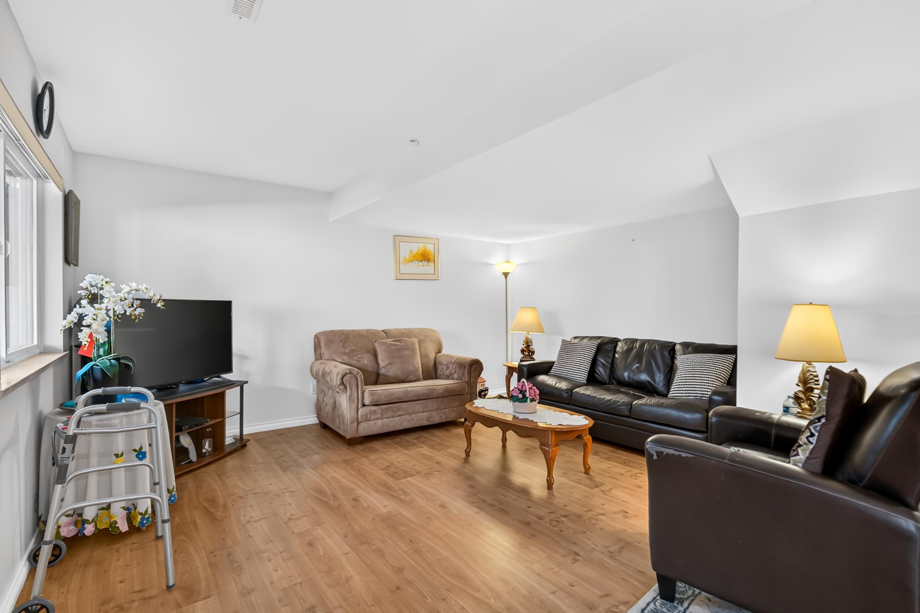 11785 GILLAND LOOP