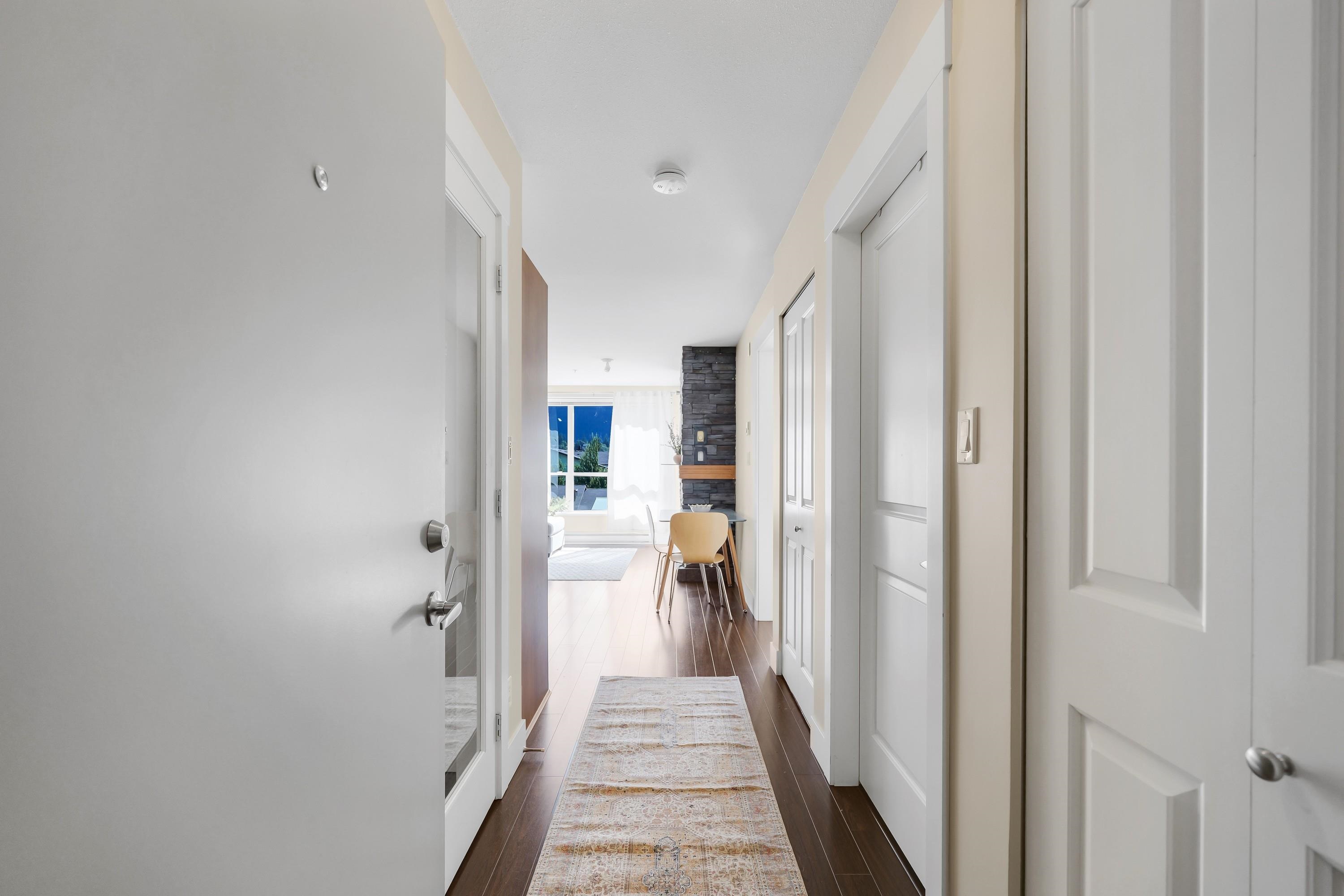 504 1211 VILLAGE GREEN WAY