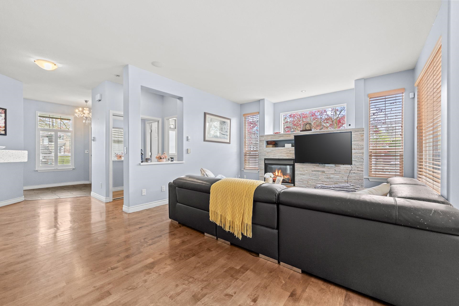 3307 ROSEMARY HEIGHTS CRESCENT
