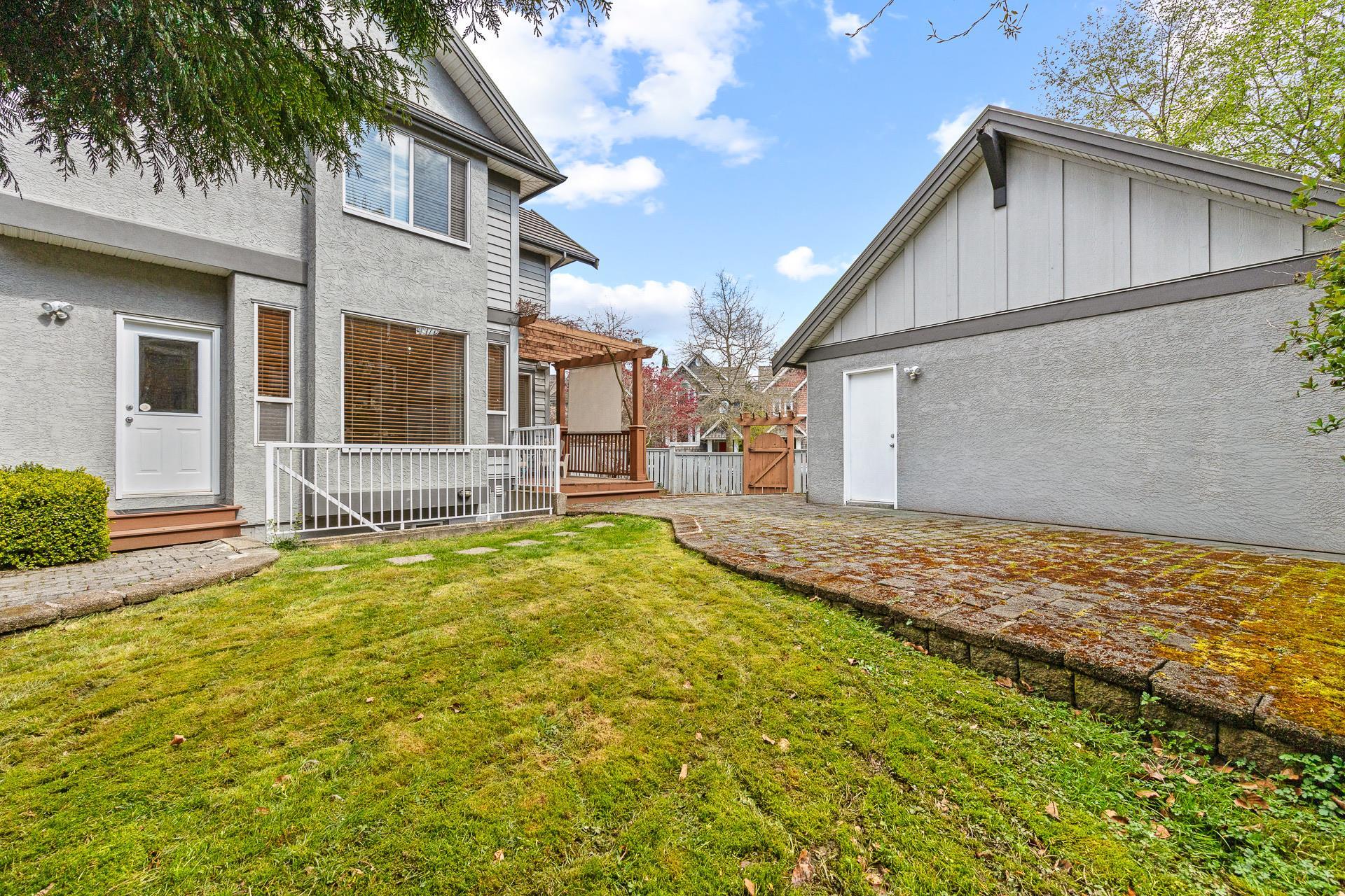 3307 ROSEMARY HEIGHTS CRESCENT