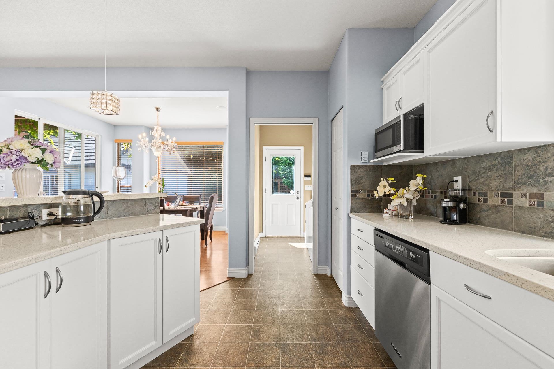 3307 ROSEMARY HEIGHTS CRESCENT