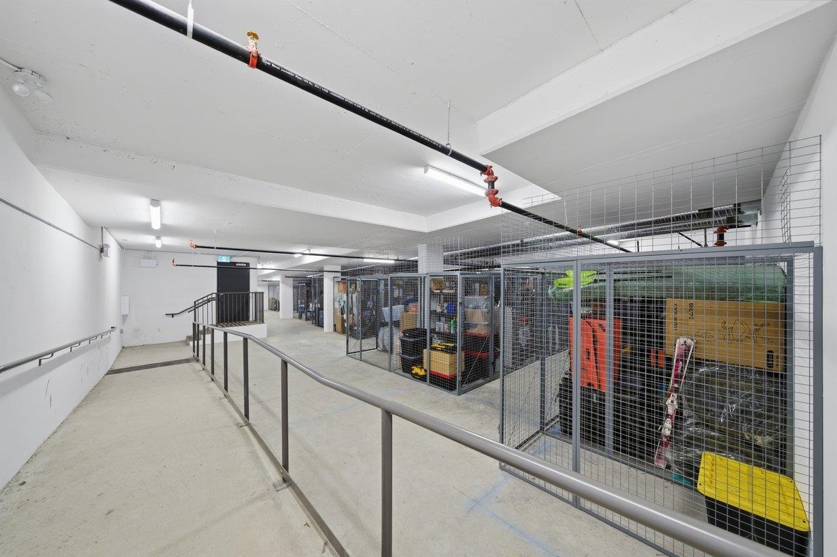 645 COMO LAKE AVENUE