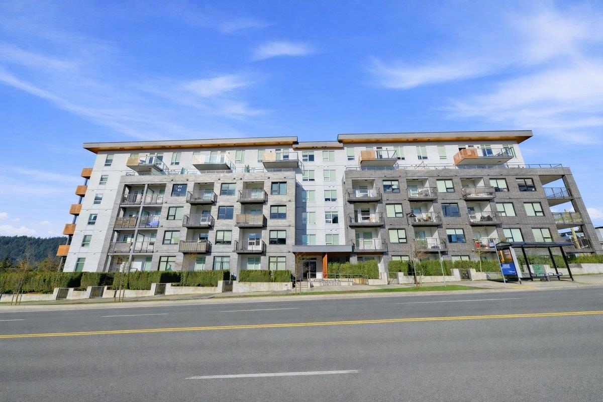 645 COMO LAKE AVENUE
