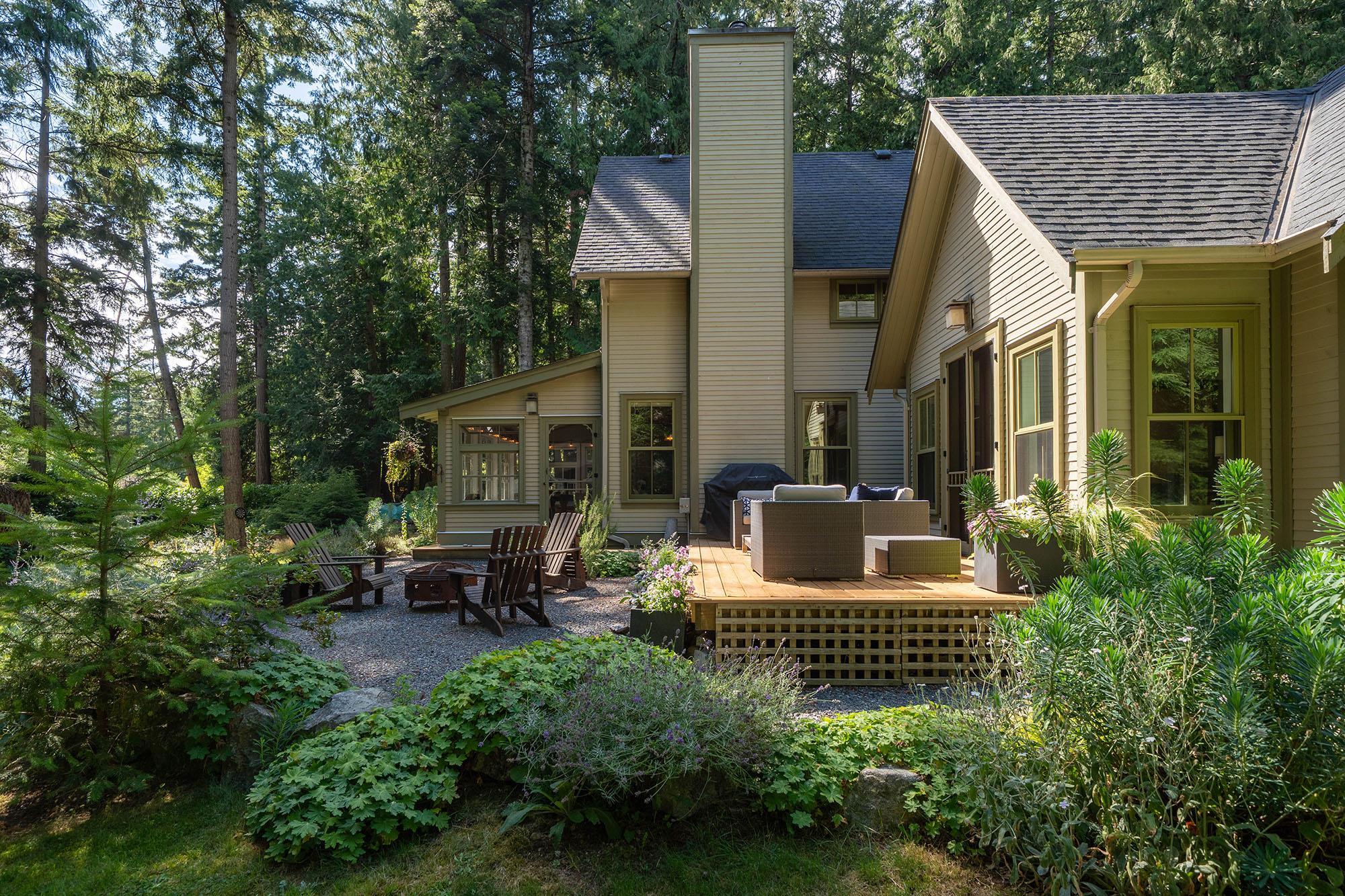 1755 EMILY LANE