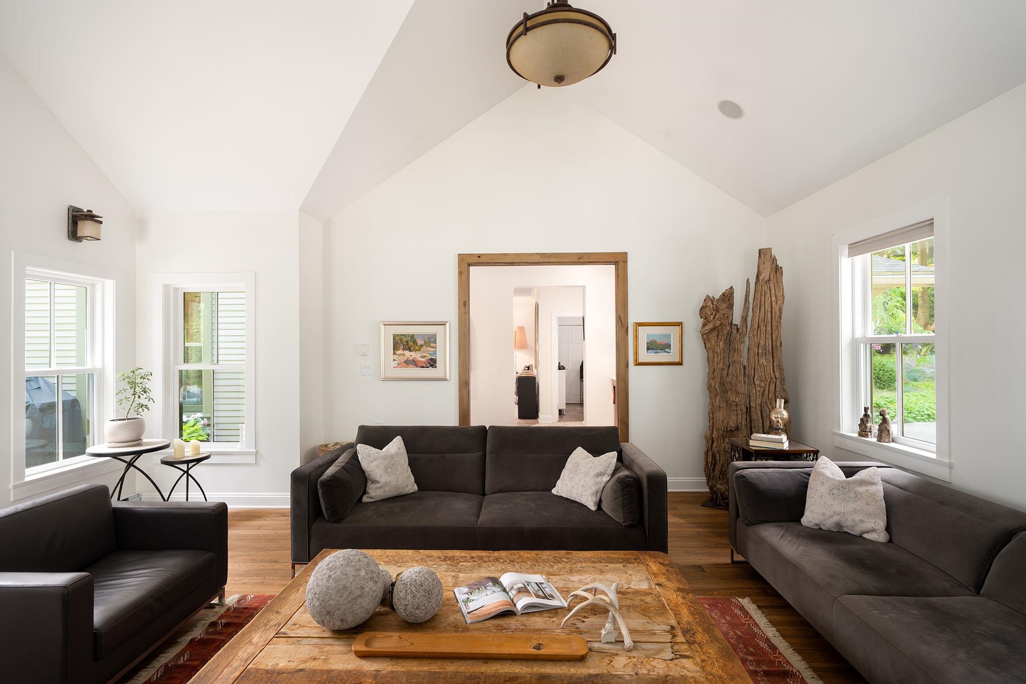 1755 EMILY LANE