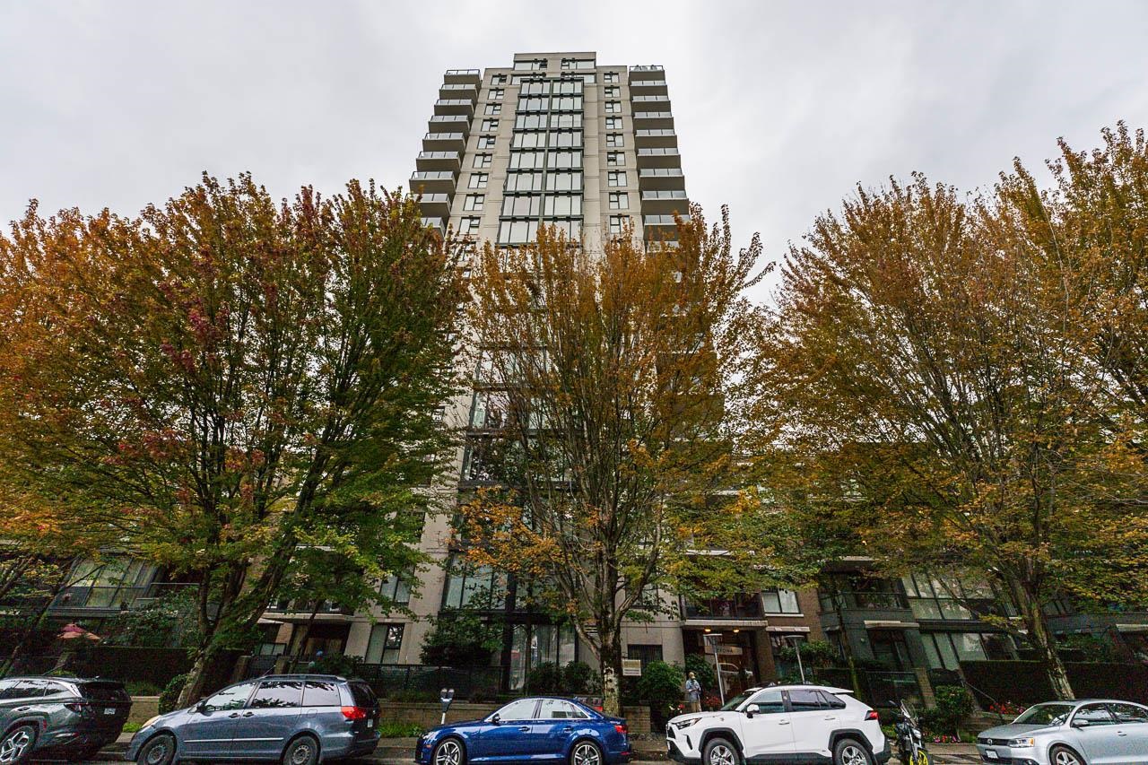 1004 1483 W 7TH AVENUE