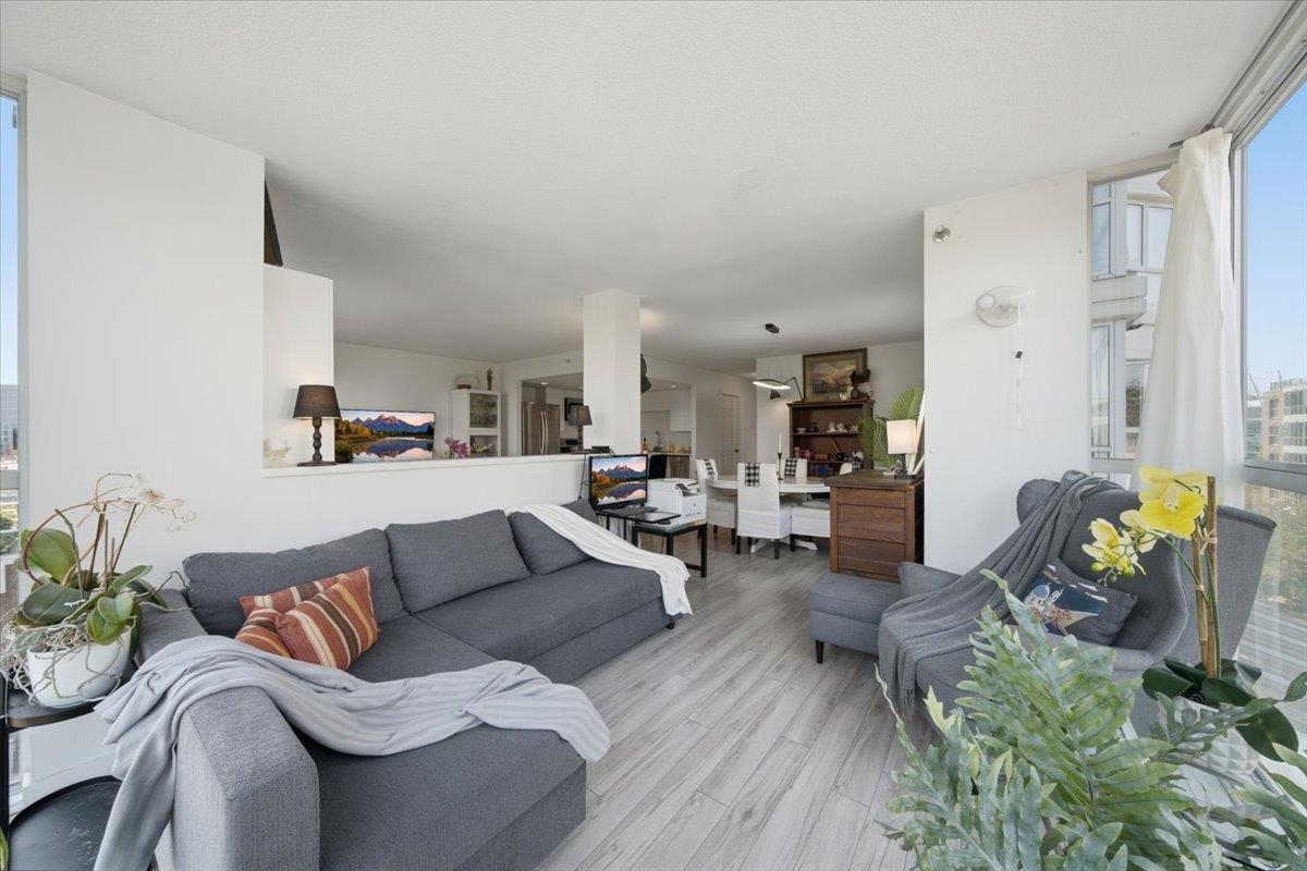 502 1255 MAIN STREET