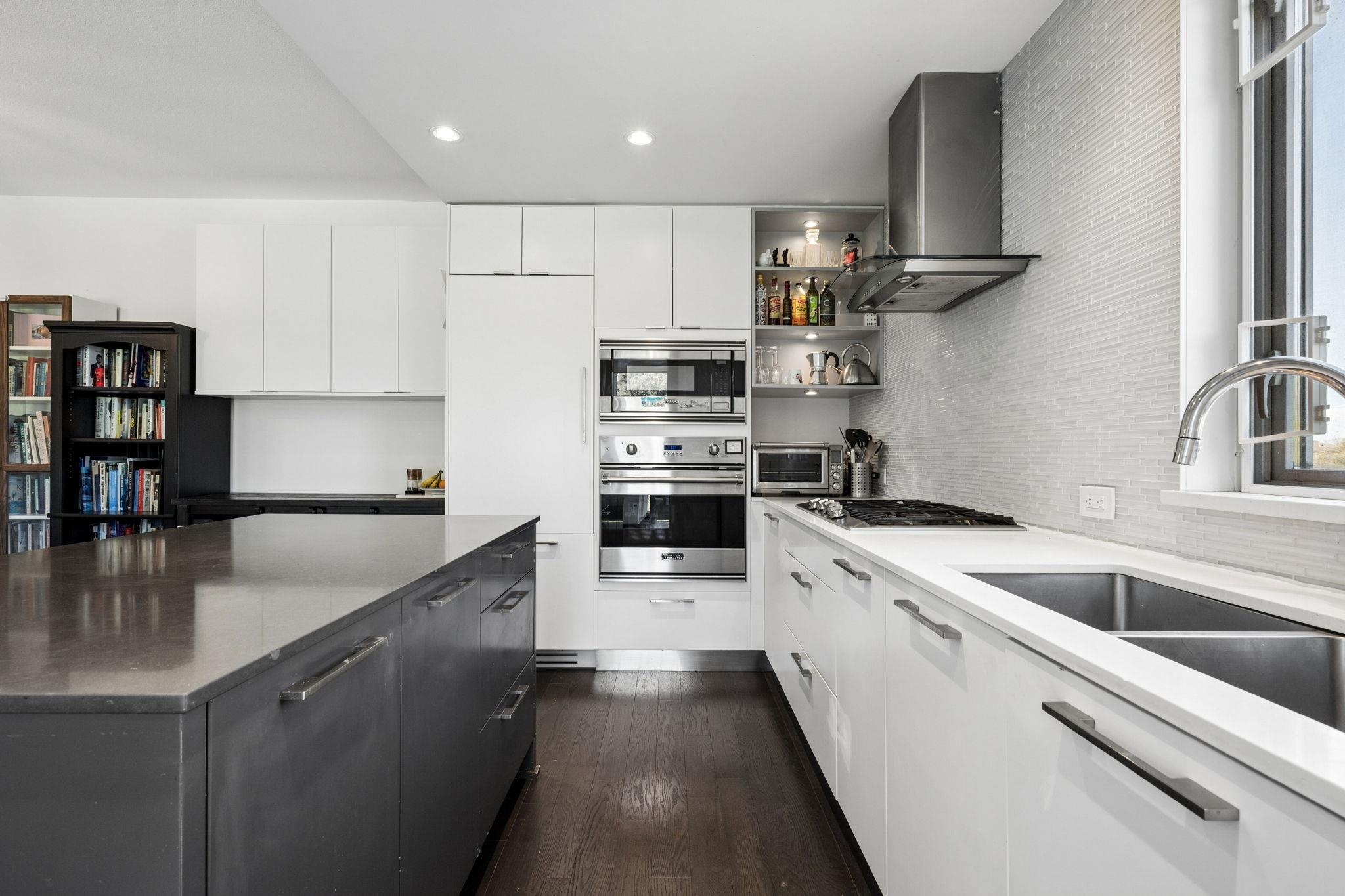 509 4867 CAMBIE STREET
