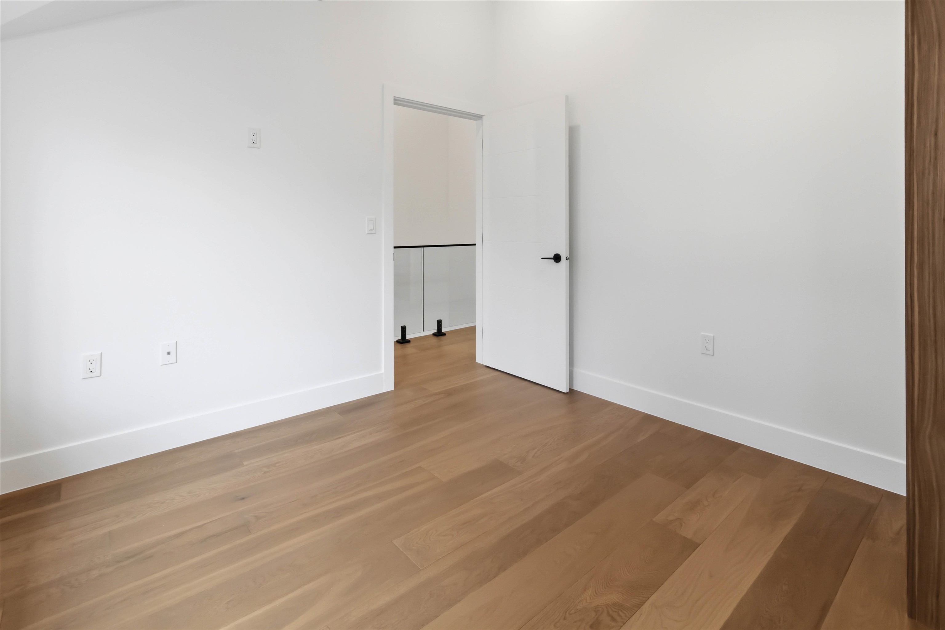 2 552 KASLO STREET