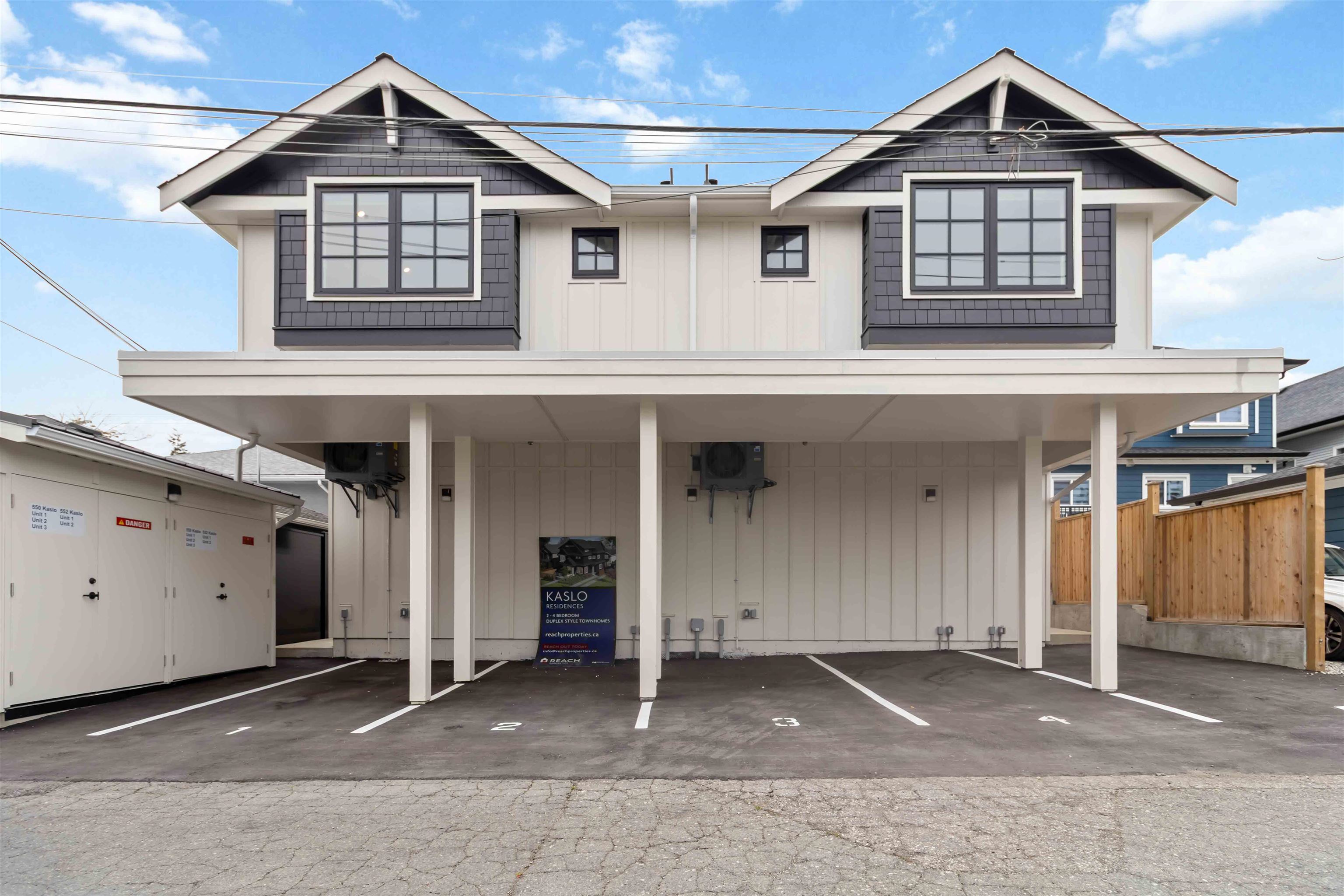 2 552 KASLO STREET