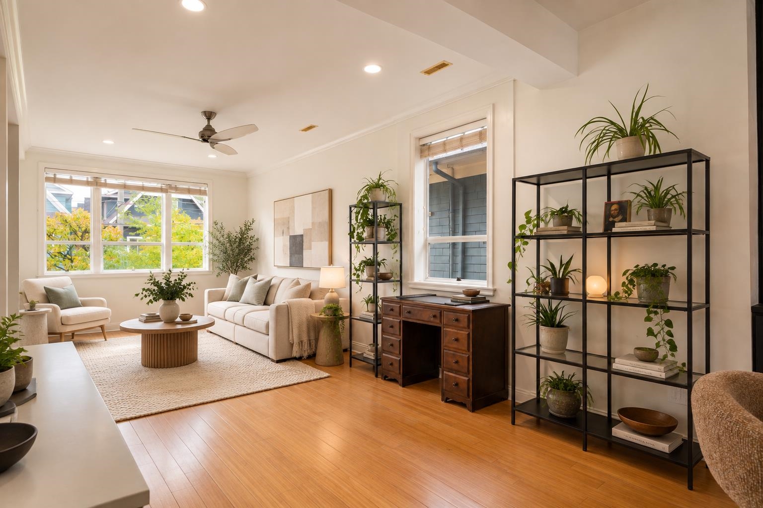 2537 WOODLAND DRIVE