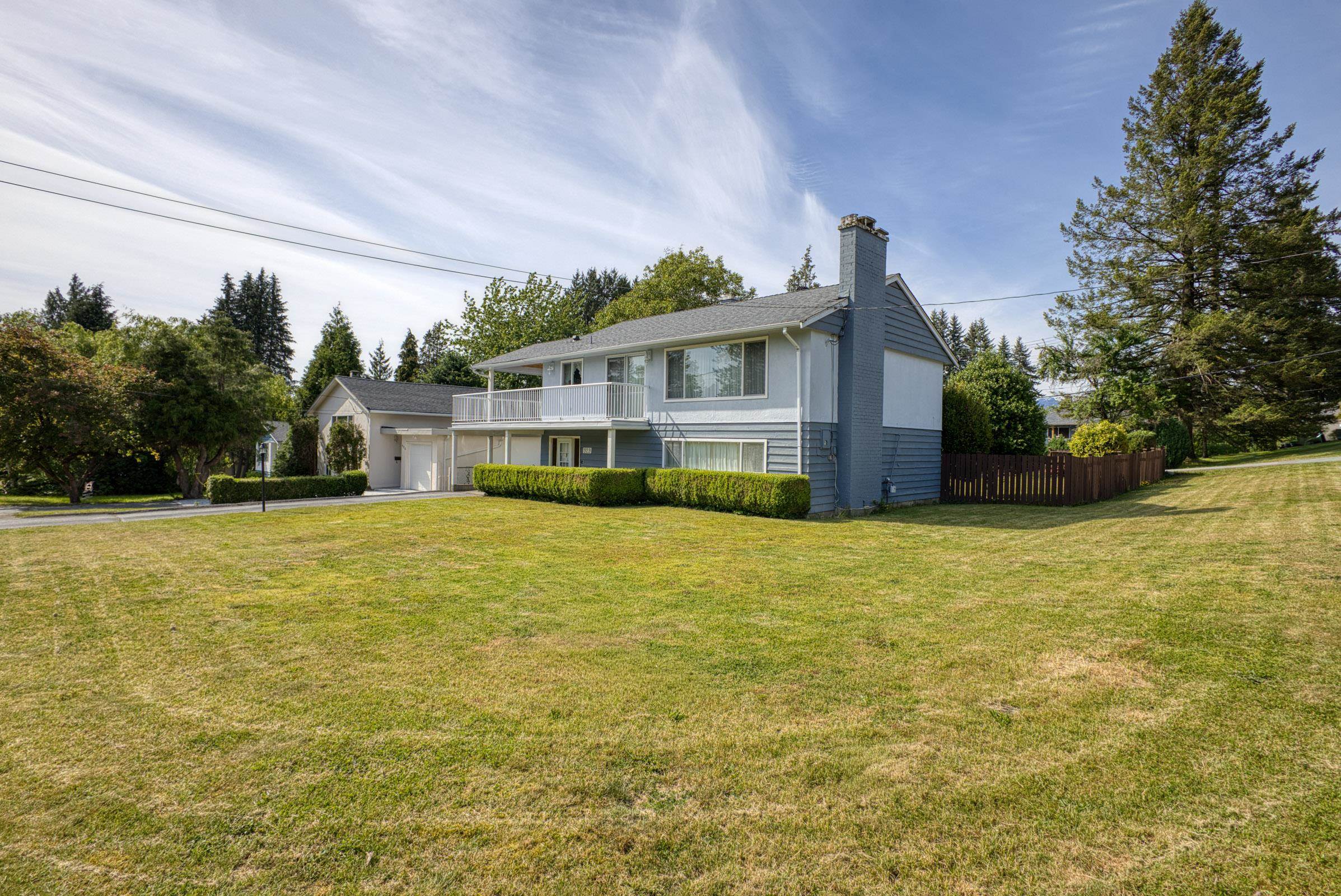 929 GROVER AVENUE