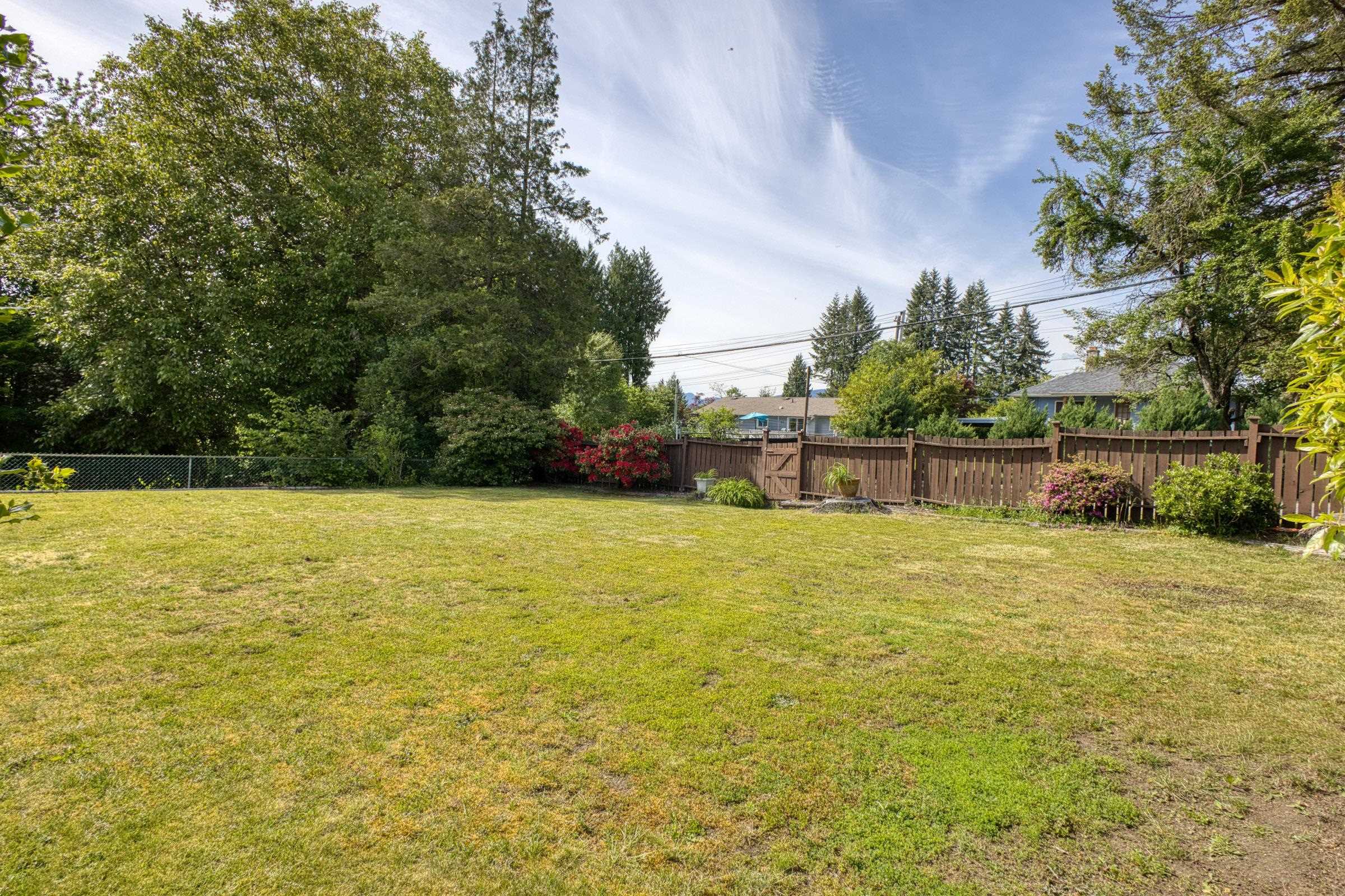 929 GROVER AVENUE