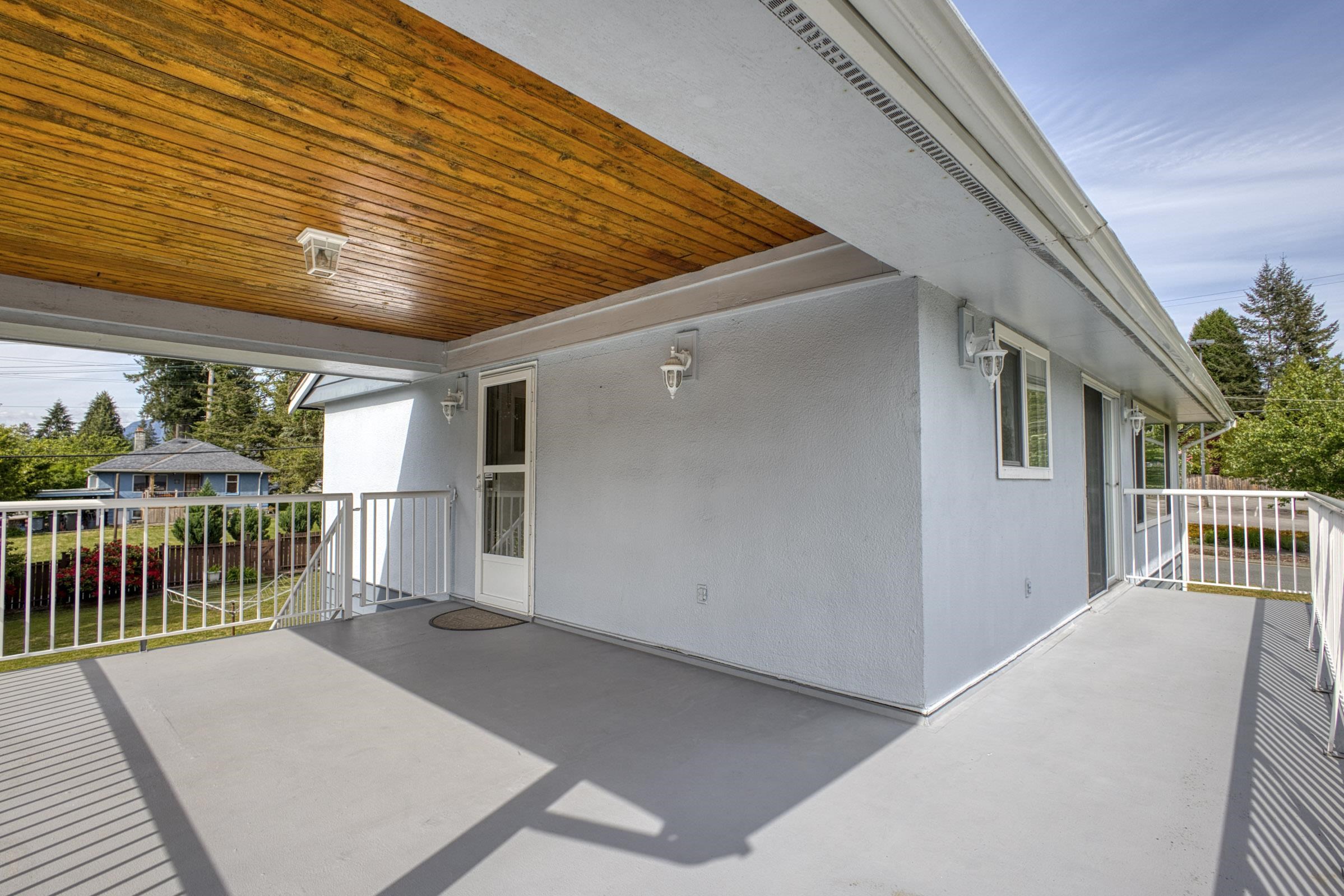 929 GROVER AVENUE