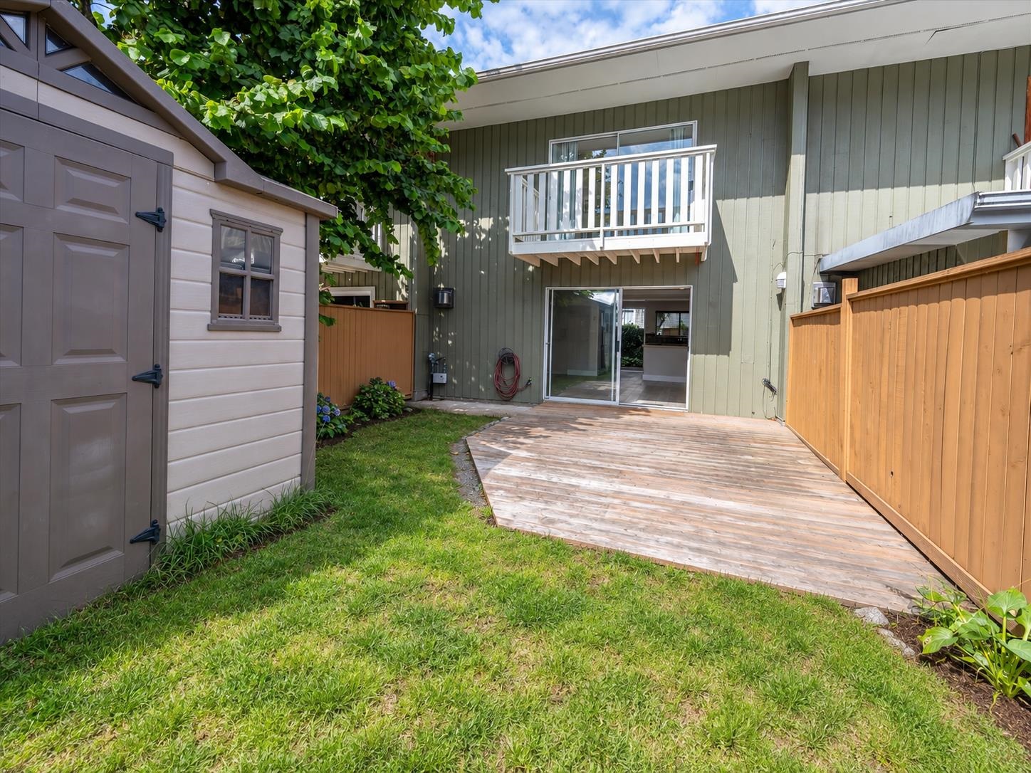 2 40327 DIAMOND HEAD ROAD