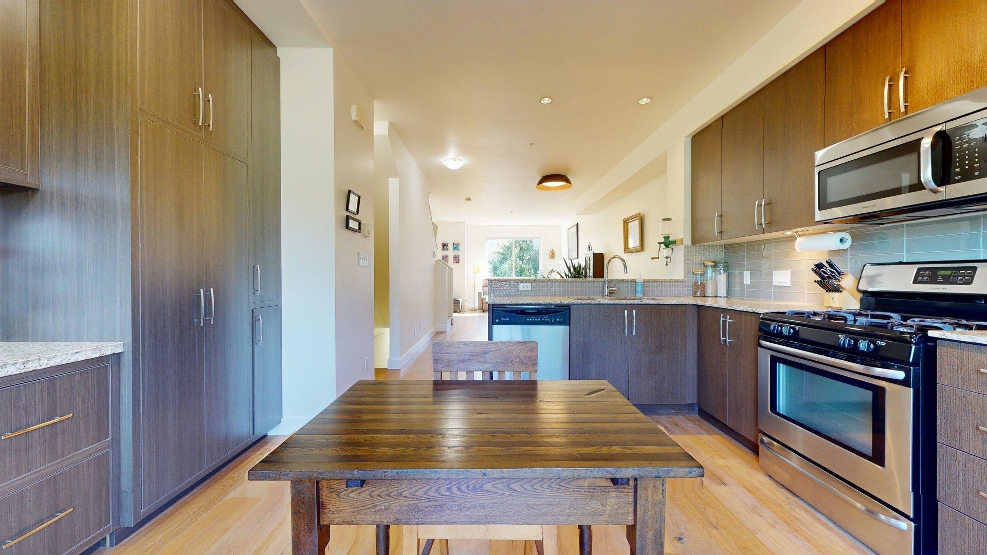 29 40653 TANTALUS ROAD