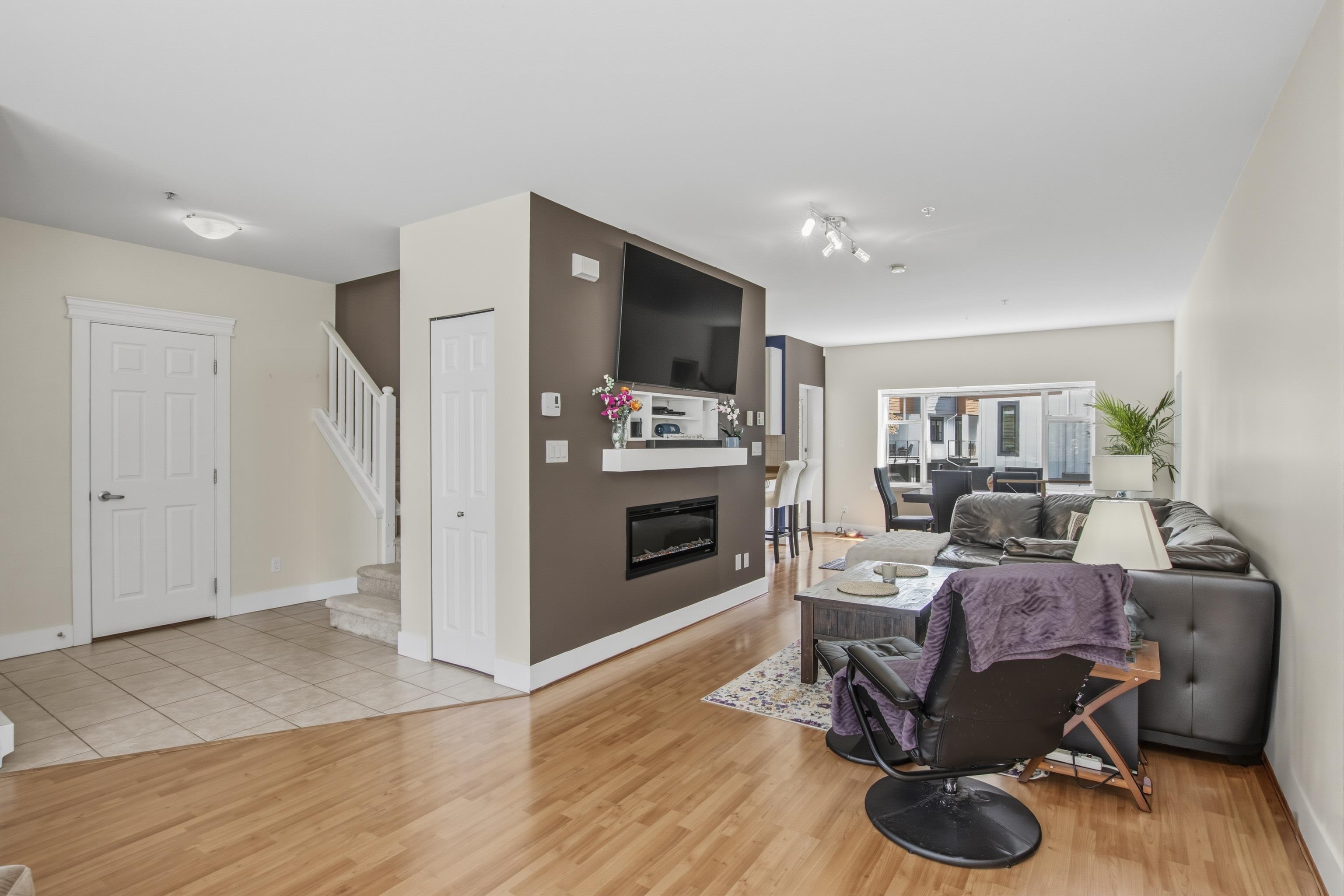 2 1200 EDGEWATER DRIVE