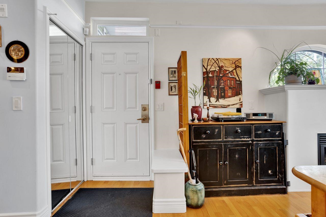 980 W 16TH AVENUE