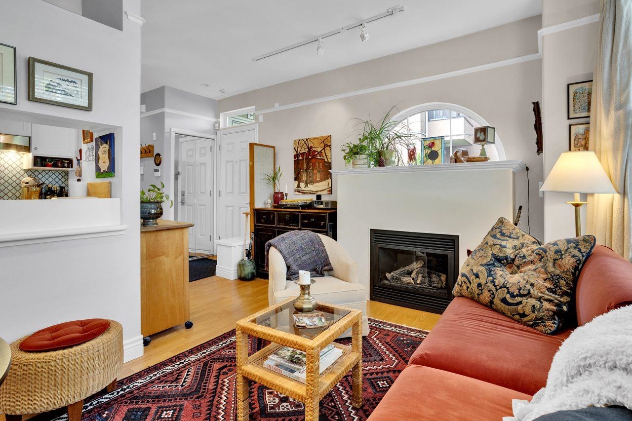 980 W 16TH AVENUE