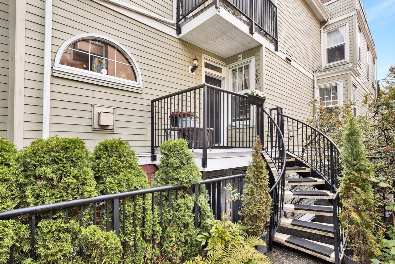 980 W 16TH AVENUE