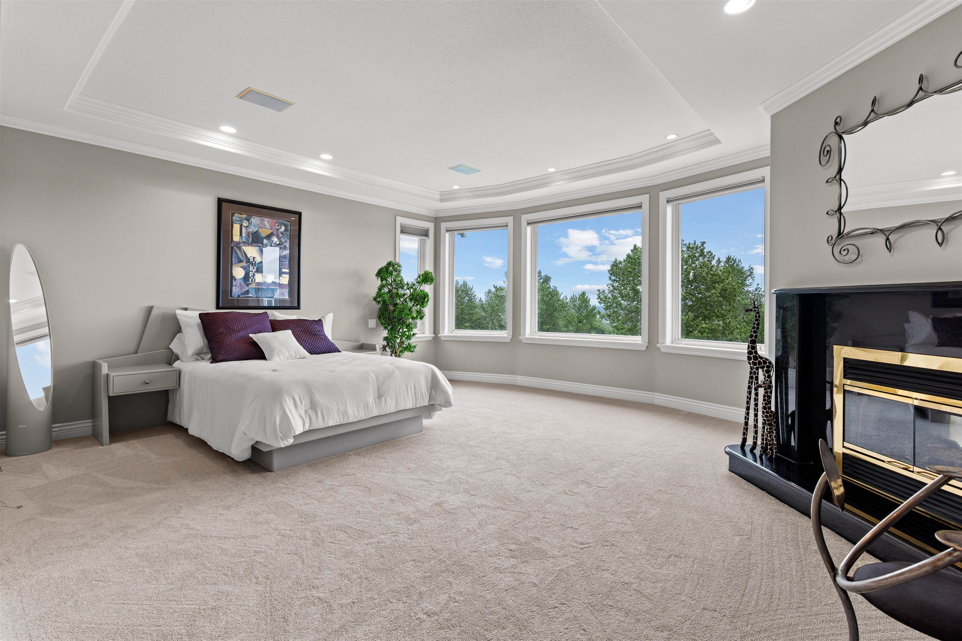 2556 PALISADE CRESCENT