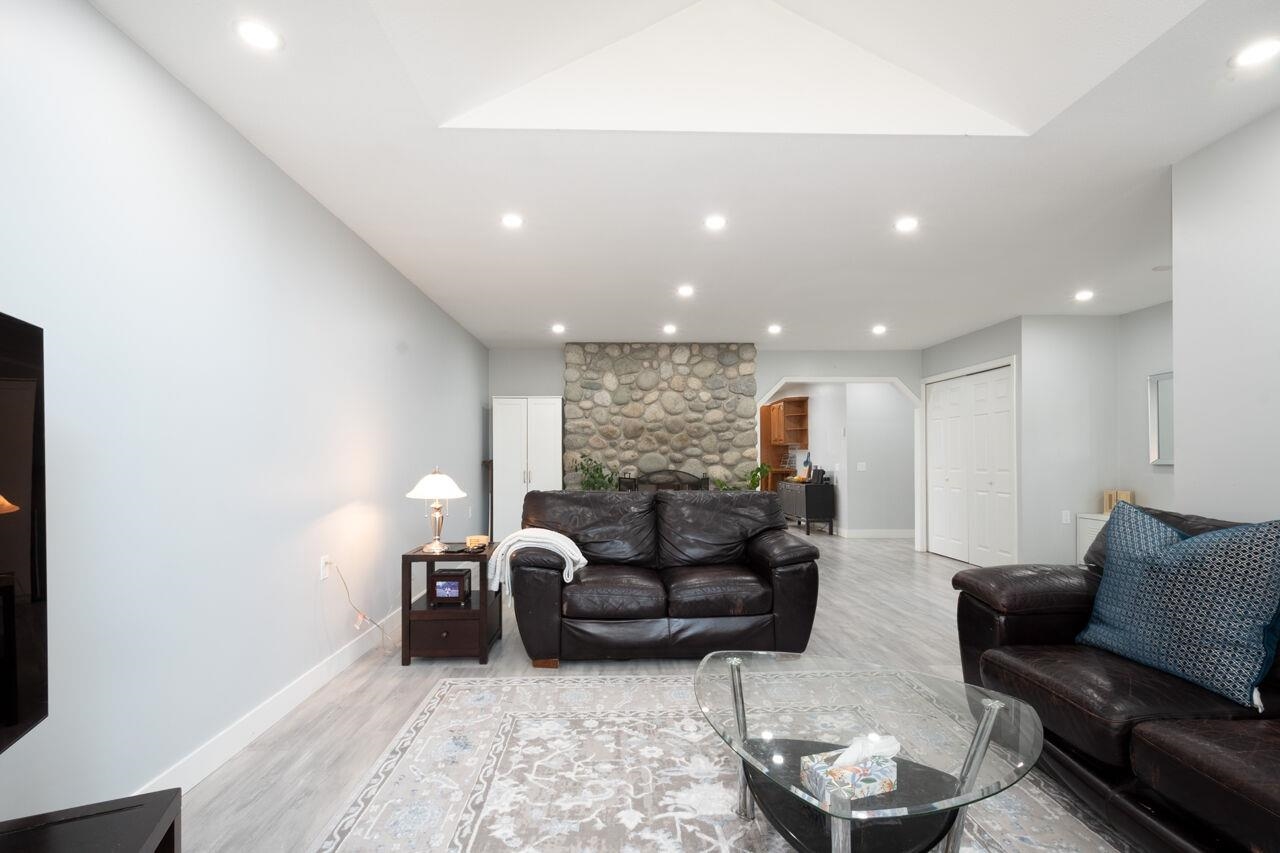 5358 WESTMINSTER AVENUE